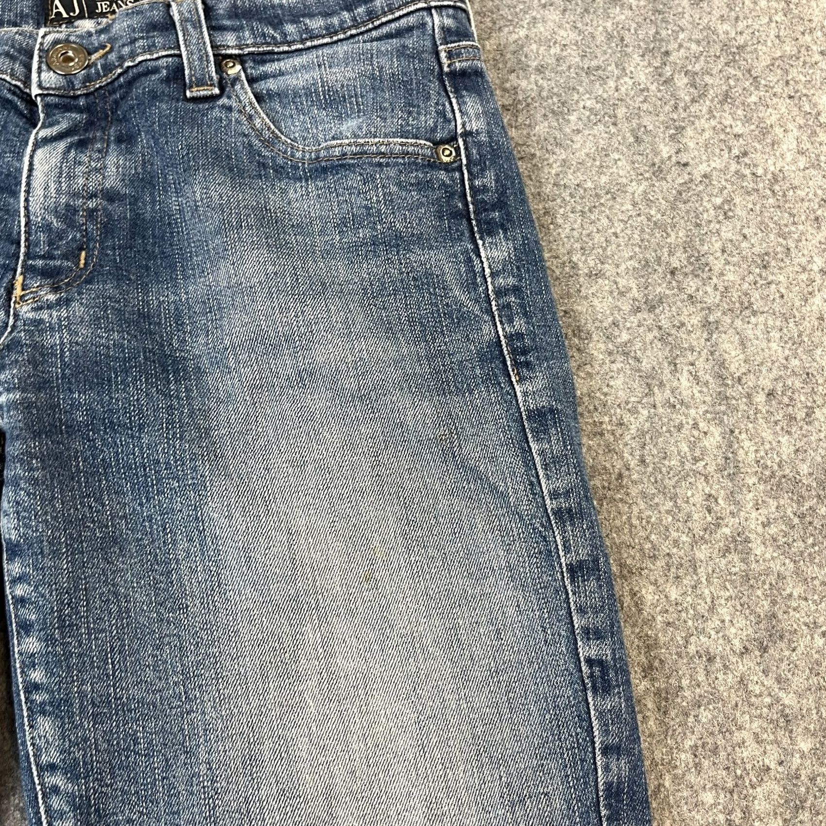 Vintage Armani Jeans Jeans Bootcut 28 Regular Mid Wash Blue 5-Pocket Denim Womens Clubwear Womens Jeans Mens? Size 28" / US 6 / IT 42 - 7 Thumbnail