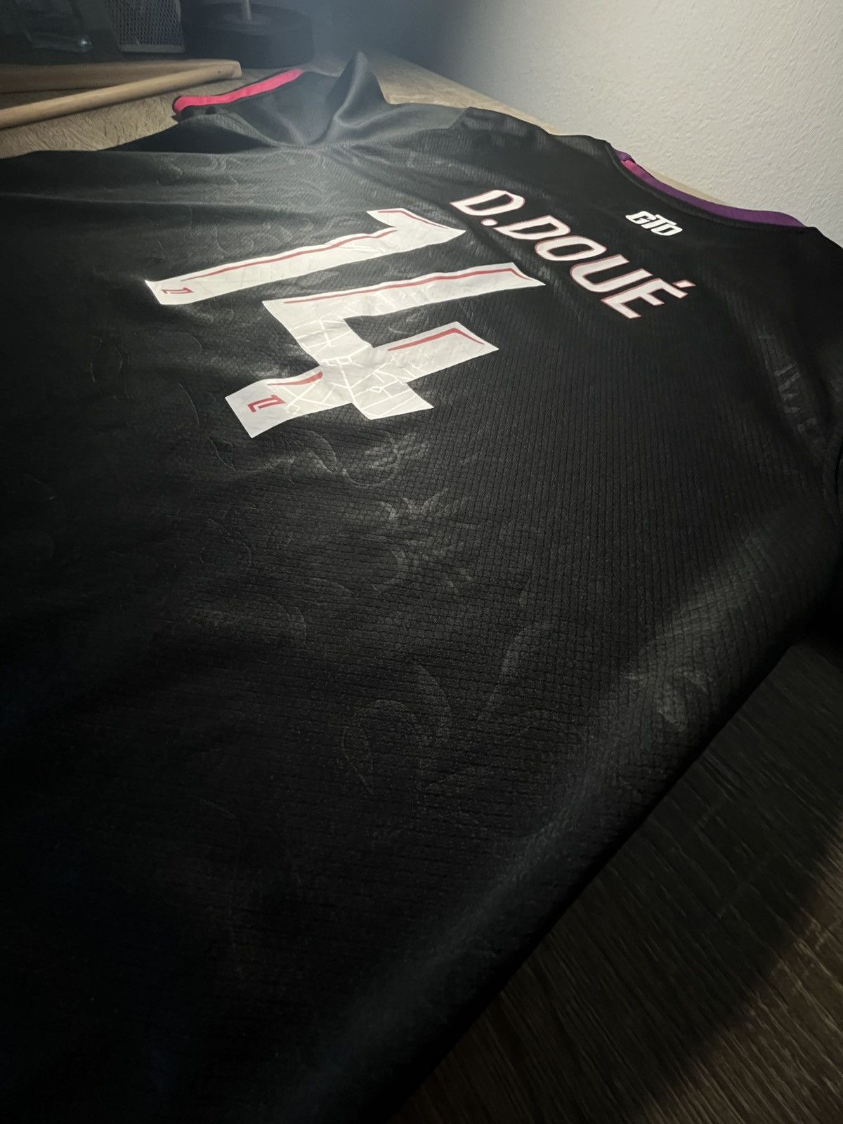 Nike Paris-saint Germain 2025-2026 special edition jersey Size US L / EU 52-54 / 3 - 8 Thumbnail