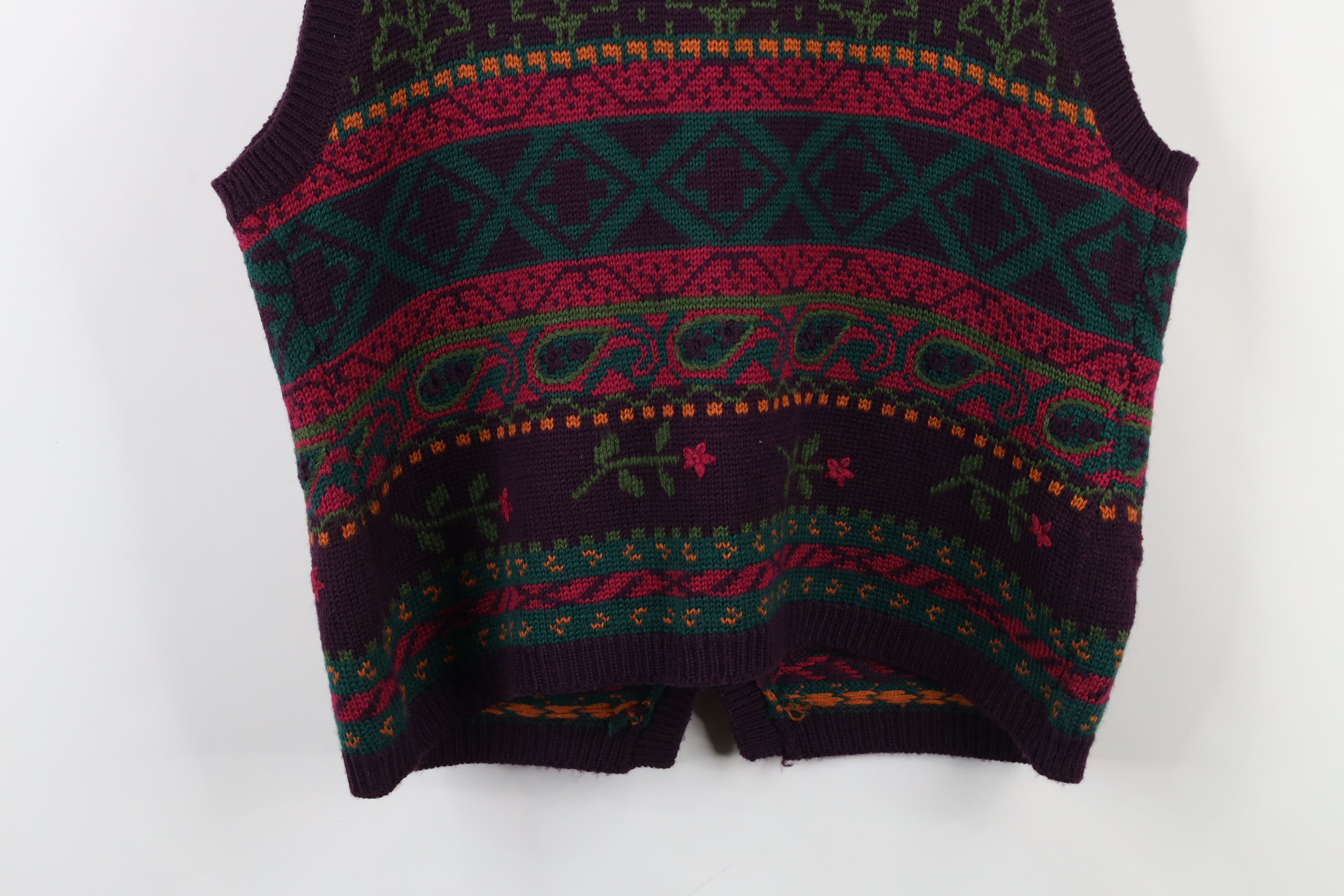 Vintage Vintage 90s Streetwear Wool Fair Isle Flower Sweater Vest Size L / US 10 / IT 46 - 10 Thumbnail