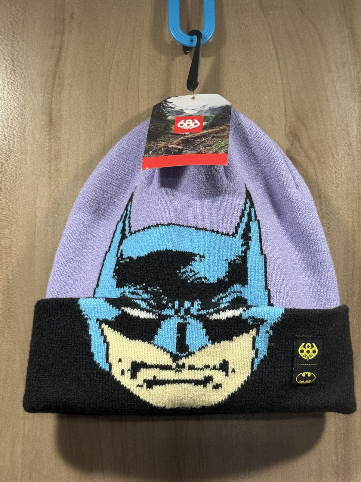 686 BNWT 686 x Batman Beanie – Dark Knight Face Logo Collab Size ONE SIZE - 1 Thumbnail