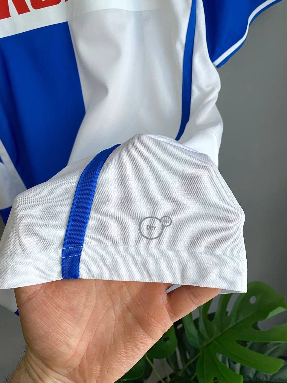 Puma Grasshopper Zurich 2013/14 Home Soccer Jersey Autograph Team Size US XL / EU 56 / 4 - 12 Thumbnail
