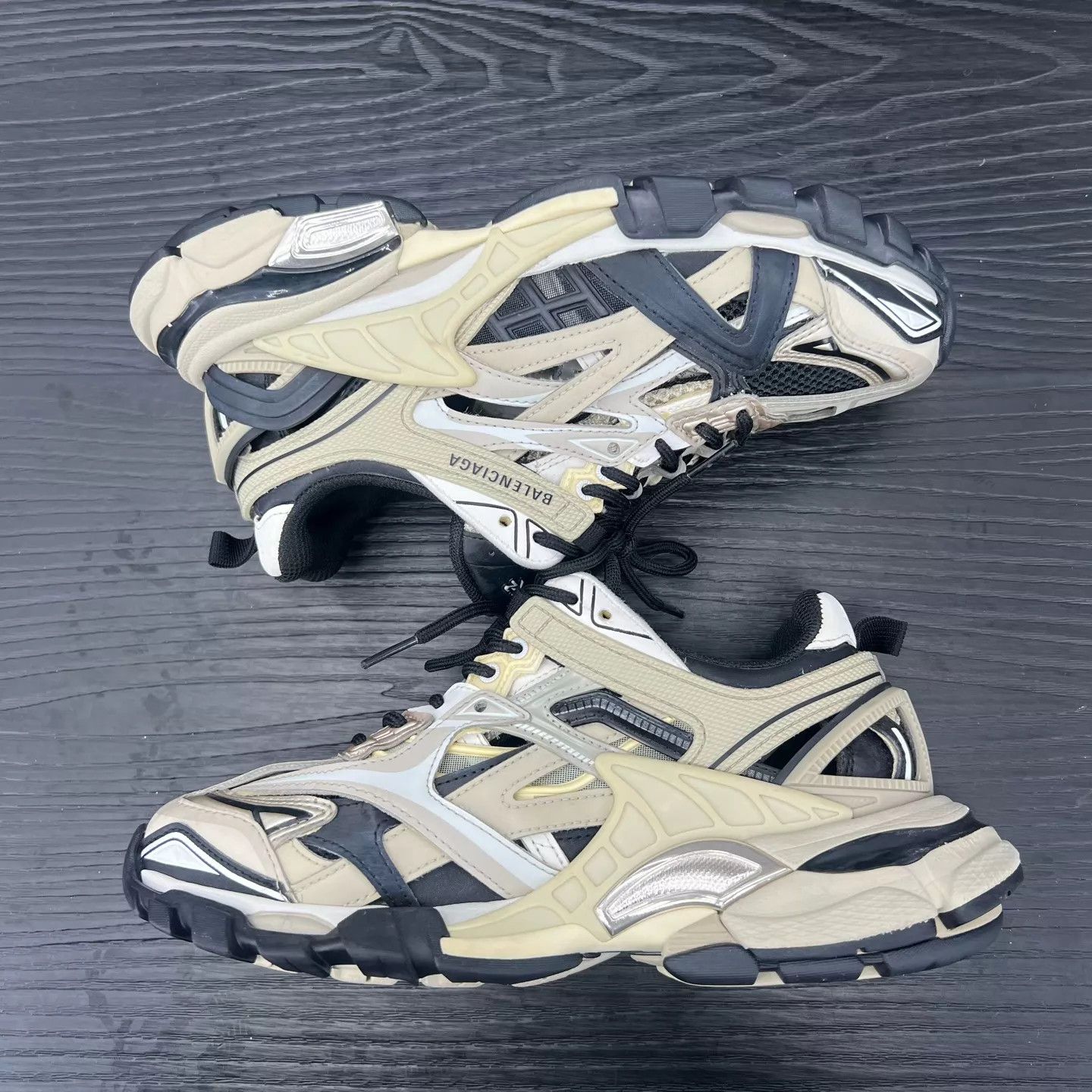 Balenciaga Balenciaga Track 2 Black/Gray 37 Worn 2x Near New Size US 7 / IT 37 - 2 Thumbnail