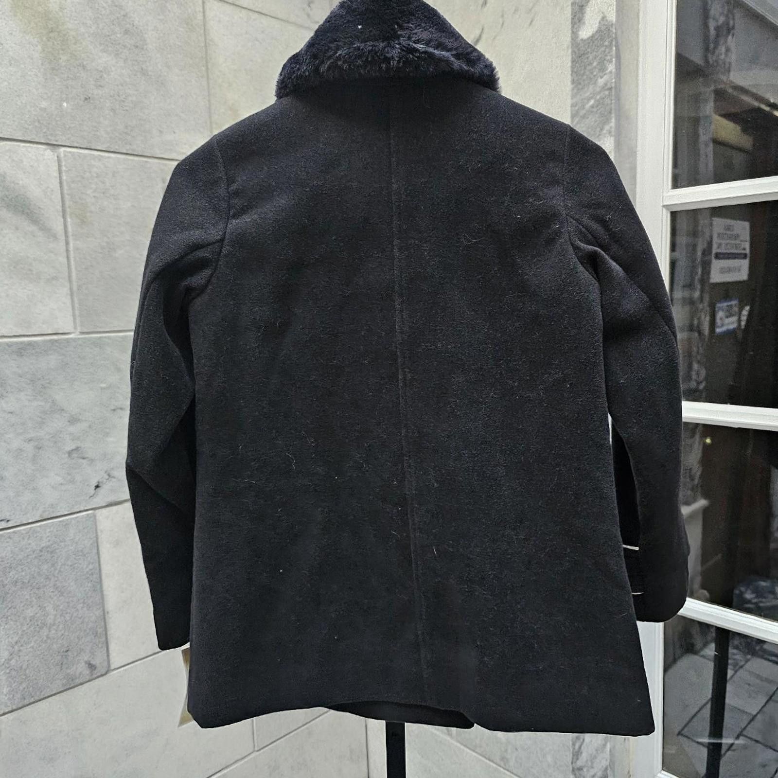 Michael Kors Michael Kors Kid's Black and Gold Coat New With Tags Size US XXS / EU 40 - 4 Thumbnail
