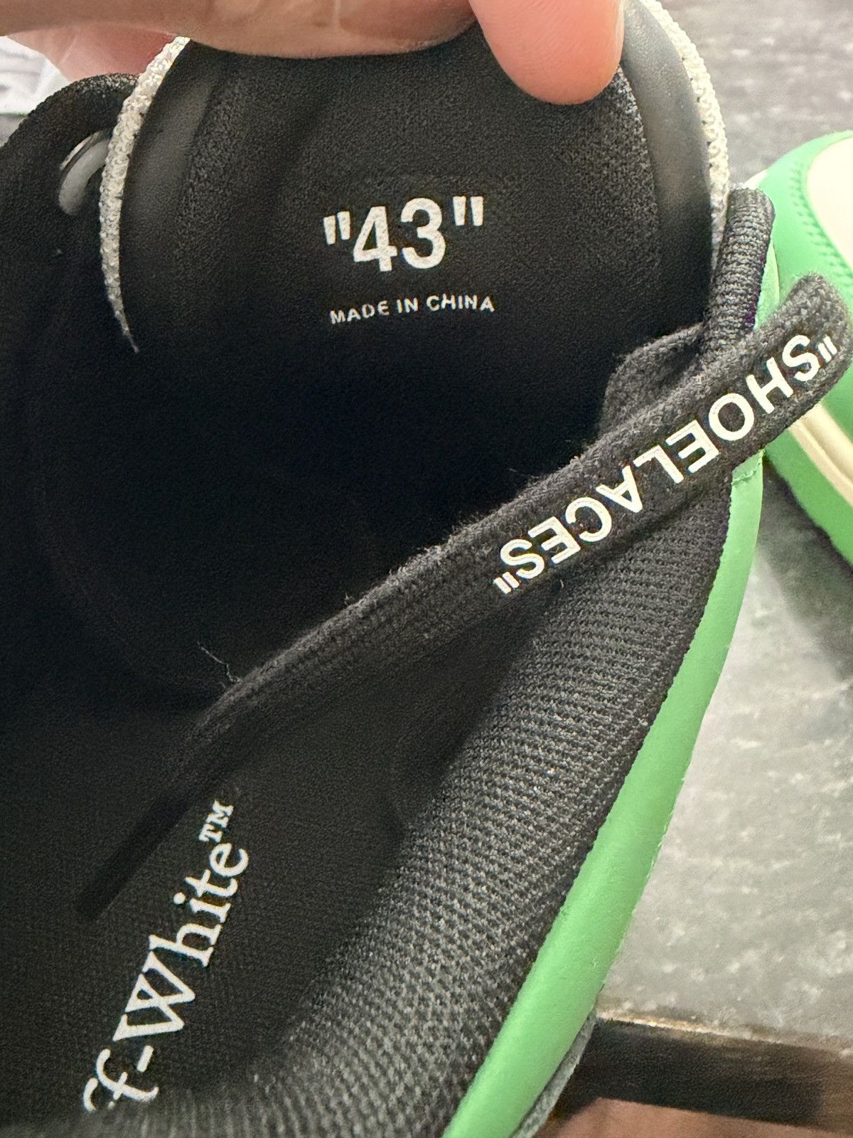 Off-White Off white- Out of Office Low Top Sneaker size:43 green Size US 10 / EU 43 - 8 Thumbnail