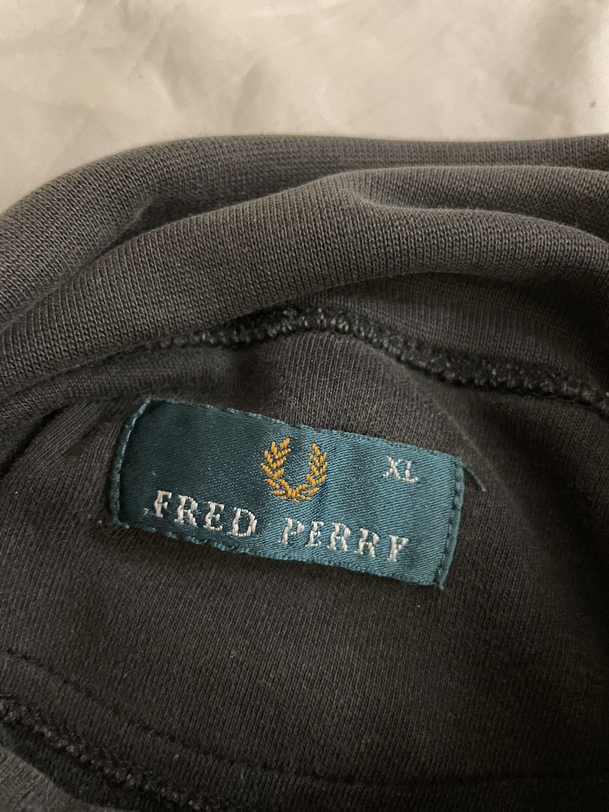 Fred Perry Oversized Black Fred Perry Turtleneck Size US XL / EU 56 / 4 - 2 Thumbnail