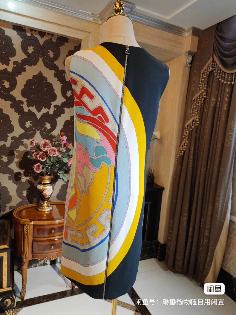 Versace Versace Medusa rainbow logo dress Size M / US 6-8 / IT 42-44 - 5 Thumbnail