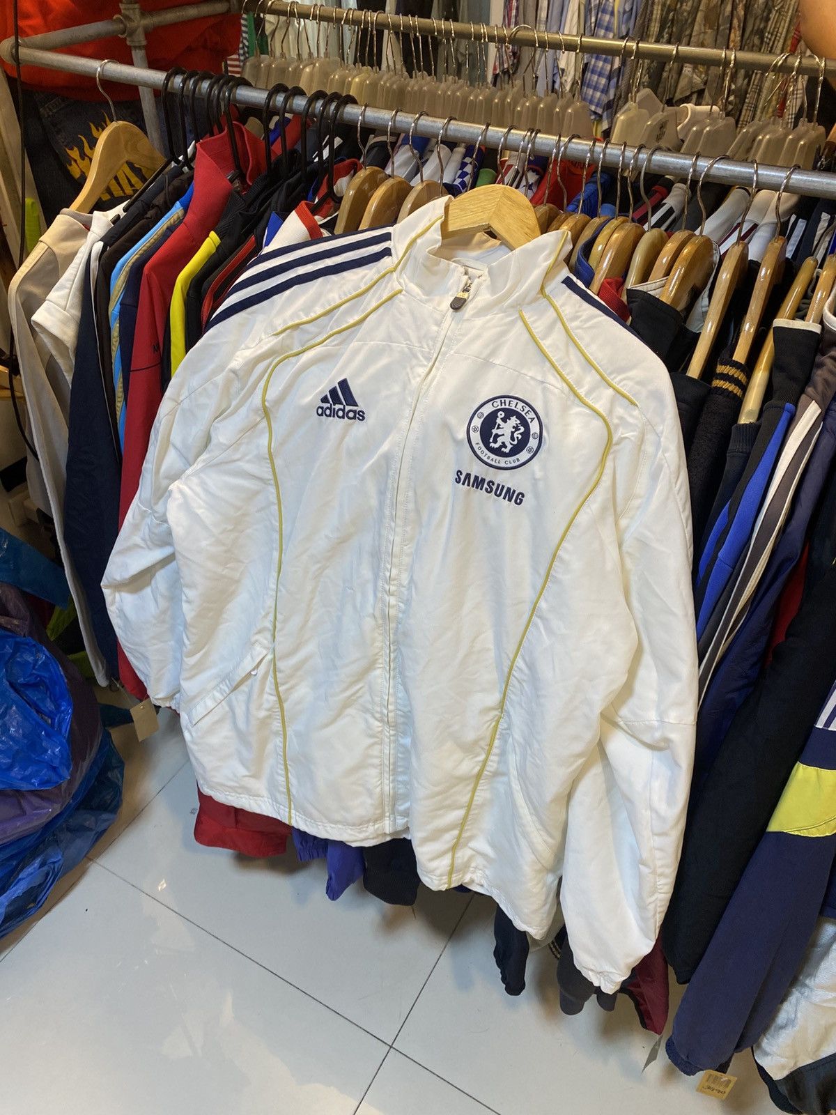 Adidas 2010-2011 Chelsea FC Tracksuit Size US XL / EU 56 / 4 - 1 Thumbnail