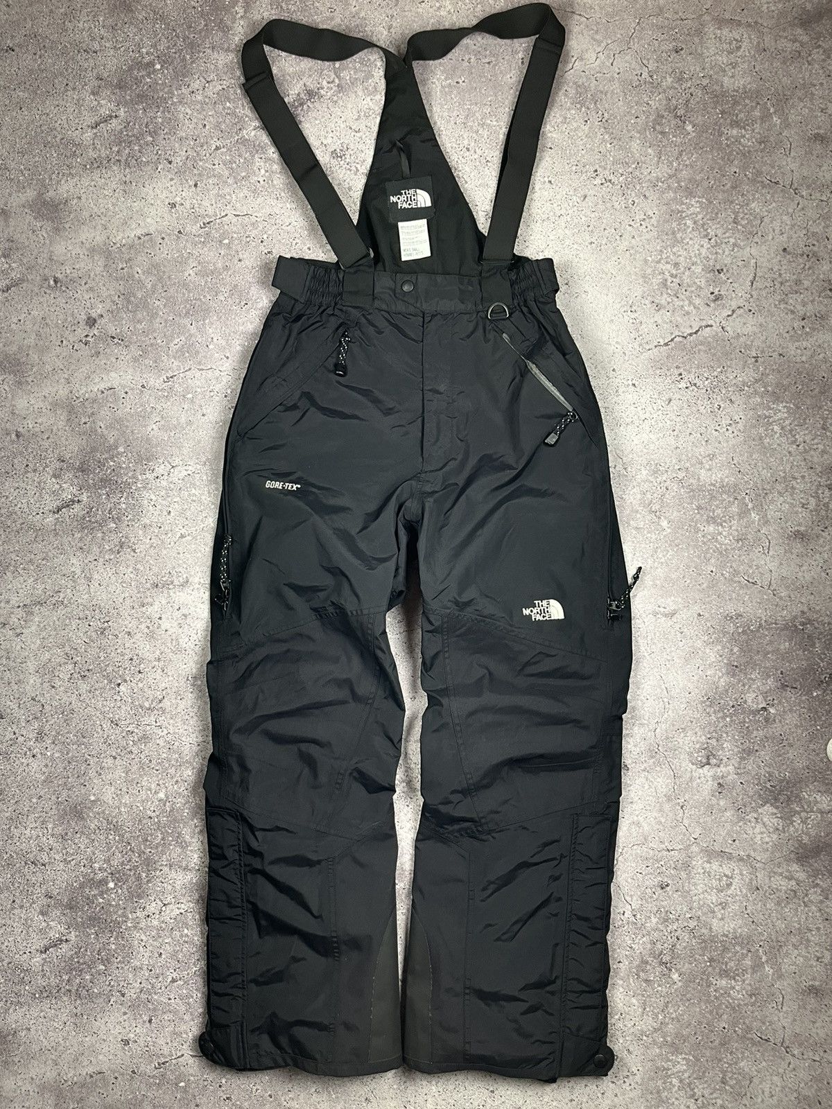 image of Outdoor Style Go Out x The North Face Summit Series Vintage Sky Pants Gore Tex in Black (Size 31)