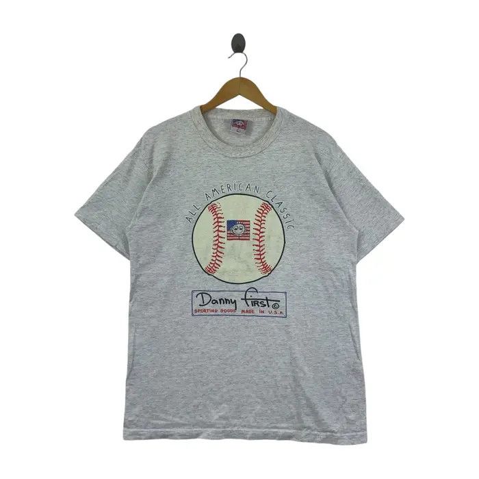 Vintage Vintage 90’ DANNY FIRST BASEBALL Comic Strip Tee Shirt Size US L / EU 52-54 / 3 - 1 Thumbnail