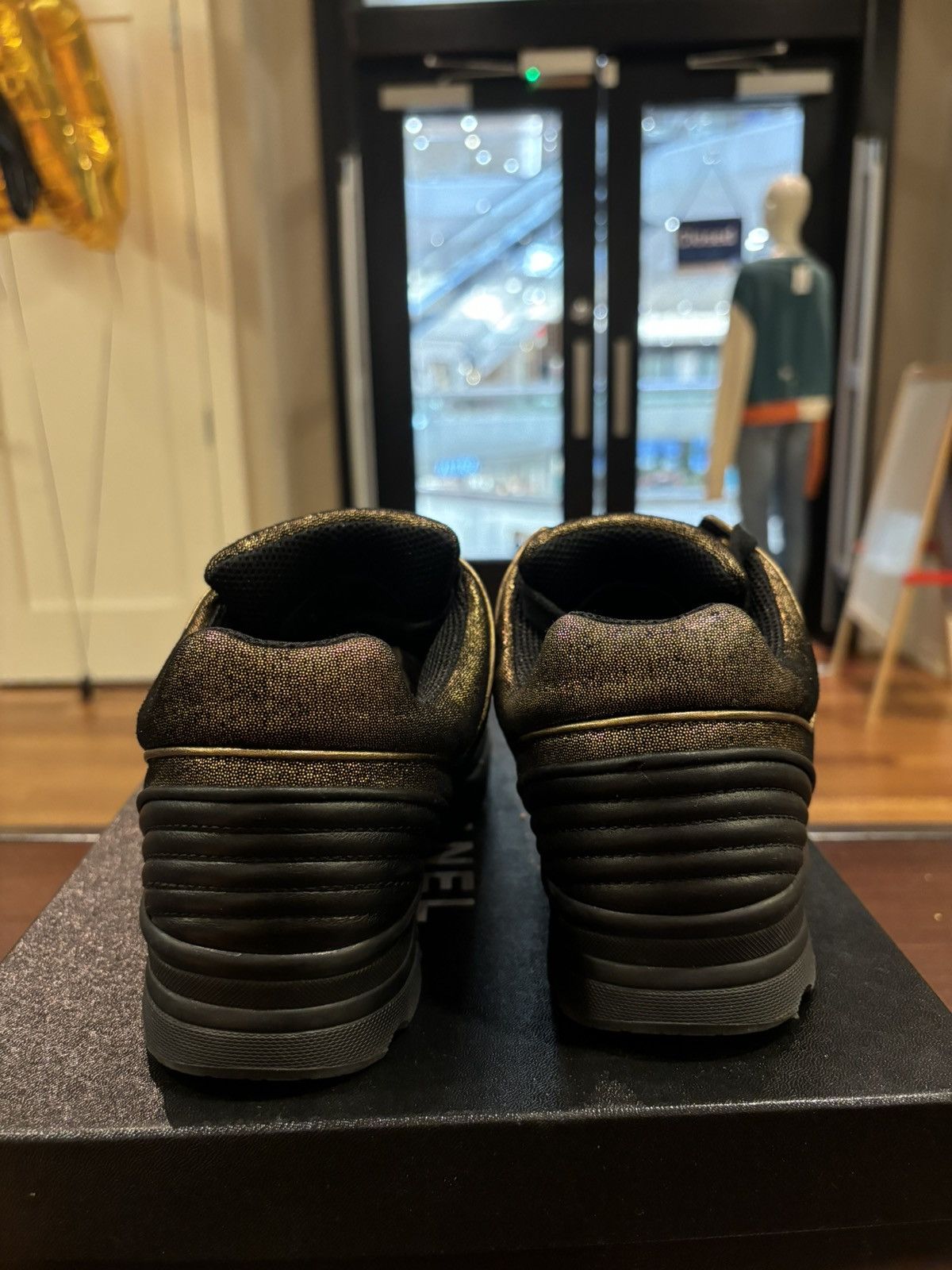 Chanel Chanel Trainer Gold/Black Size US 5.5 / EU 38 - 5 Thumbnail