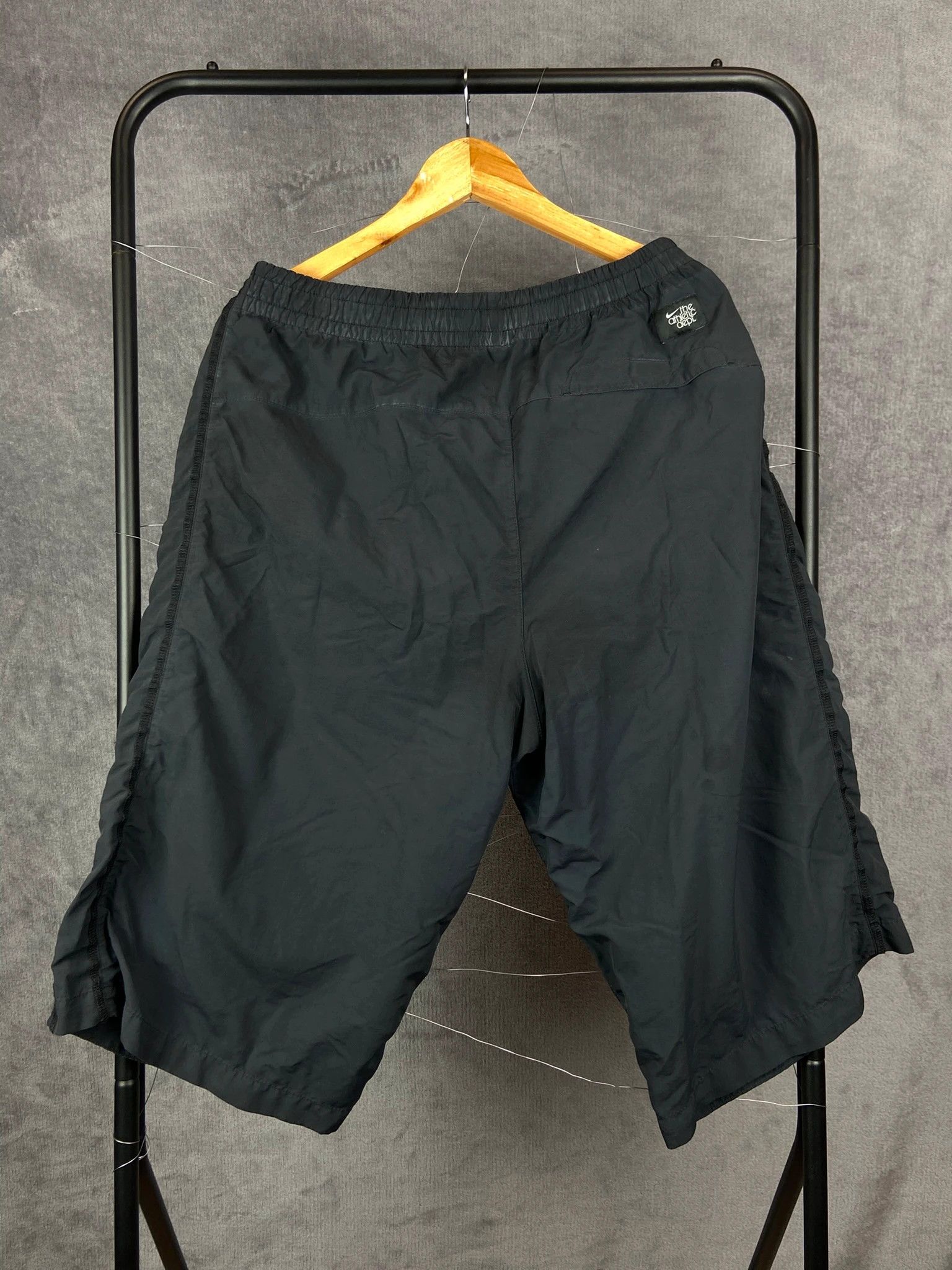Nike Nike Black Capri Training Shorts XL Vintage Size US 38 / EU 54 - 4 Thumbnail