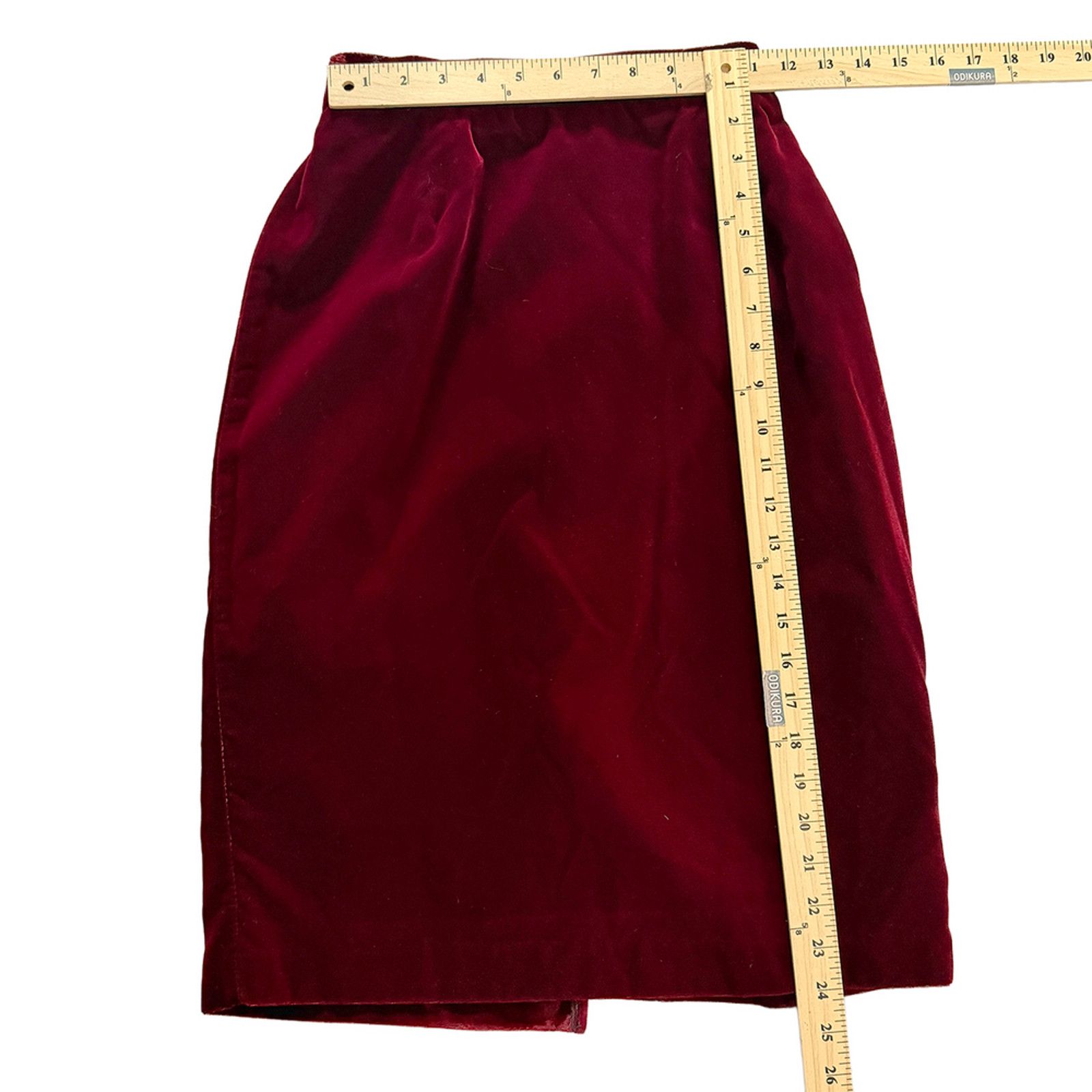 Other 90s Vintage velvet burgundy wine red pencil skirt Size 27" / US 4 / IT 40 - 4 Thumbnail