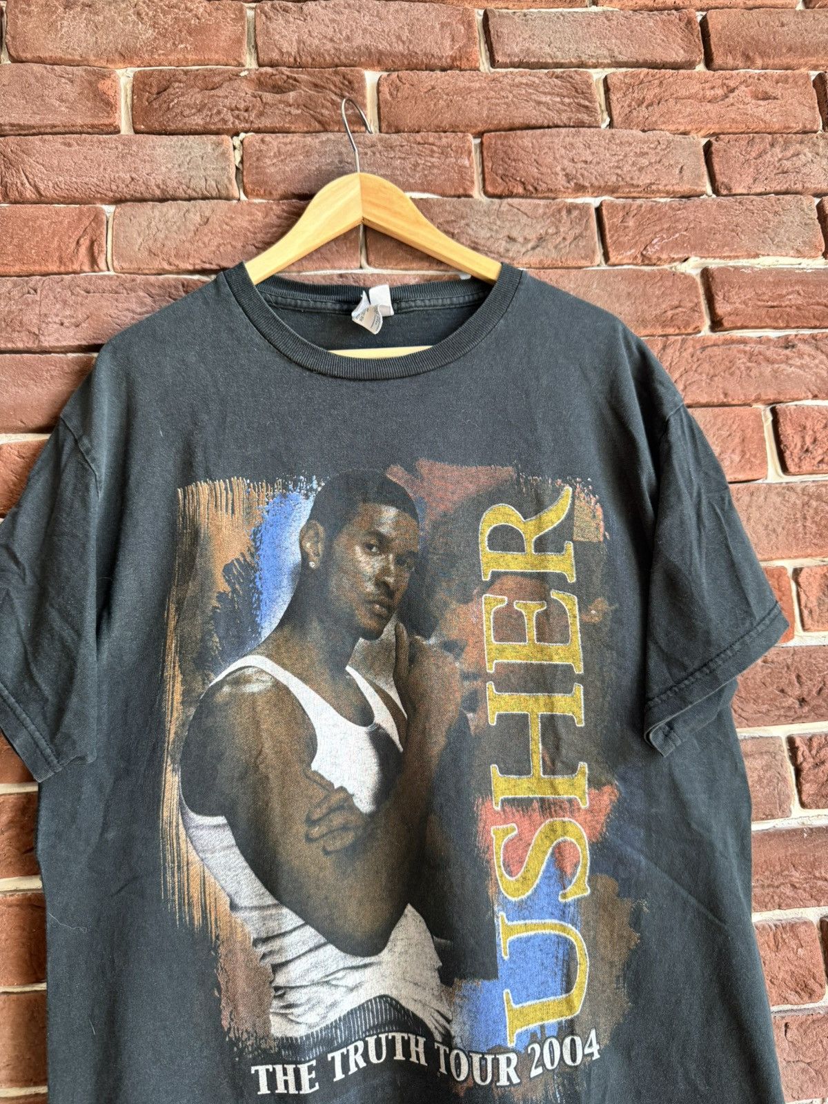 Vintage Vintage 2004 Usher and Kanye West The Truth Tour Rap Tee Size US L / EU 52-54 / 3 - 4 Thumbnail