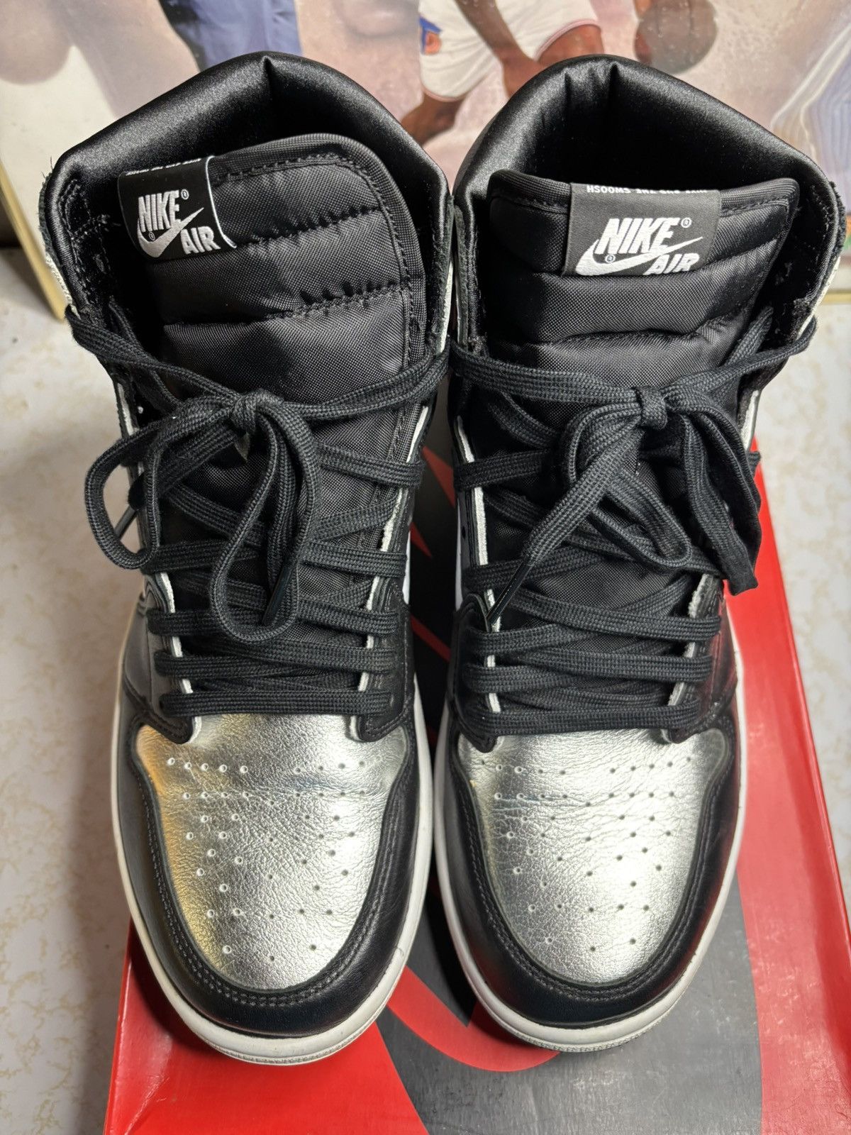Jordan Brand Air Jordan 1 Retro High silver toe Size US 9.5 / EU 42-43 - 2 Thumbnail
