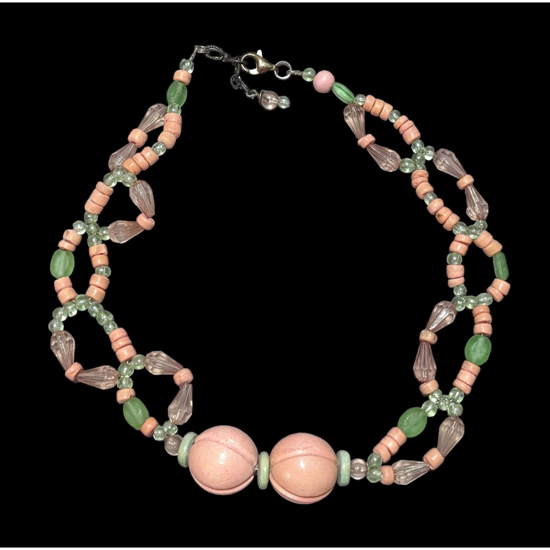 Other Vintage Pink Beaded Necklace Size ONE SIZE - 1 Thumbnail