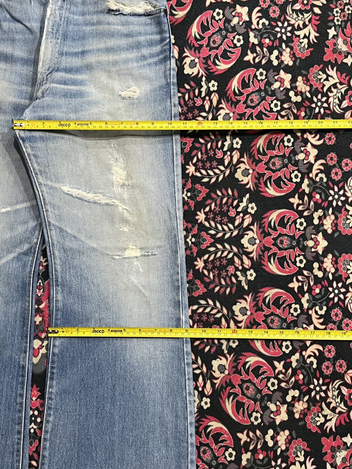 Vintage Vintage Unbranded Light Blue Faded Washed Ripped Flare Jeans Size US 29 - 13 Thumbnail