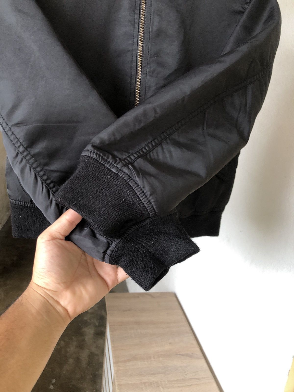 Japanese Brand 🏴 Vintage Uniqlo Black Minimalist Bomber Jacket Size M / US 6-8 / IT 42-44 - 9 Thumbnail