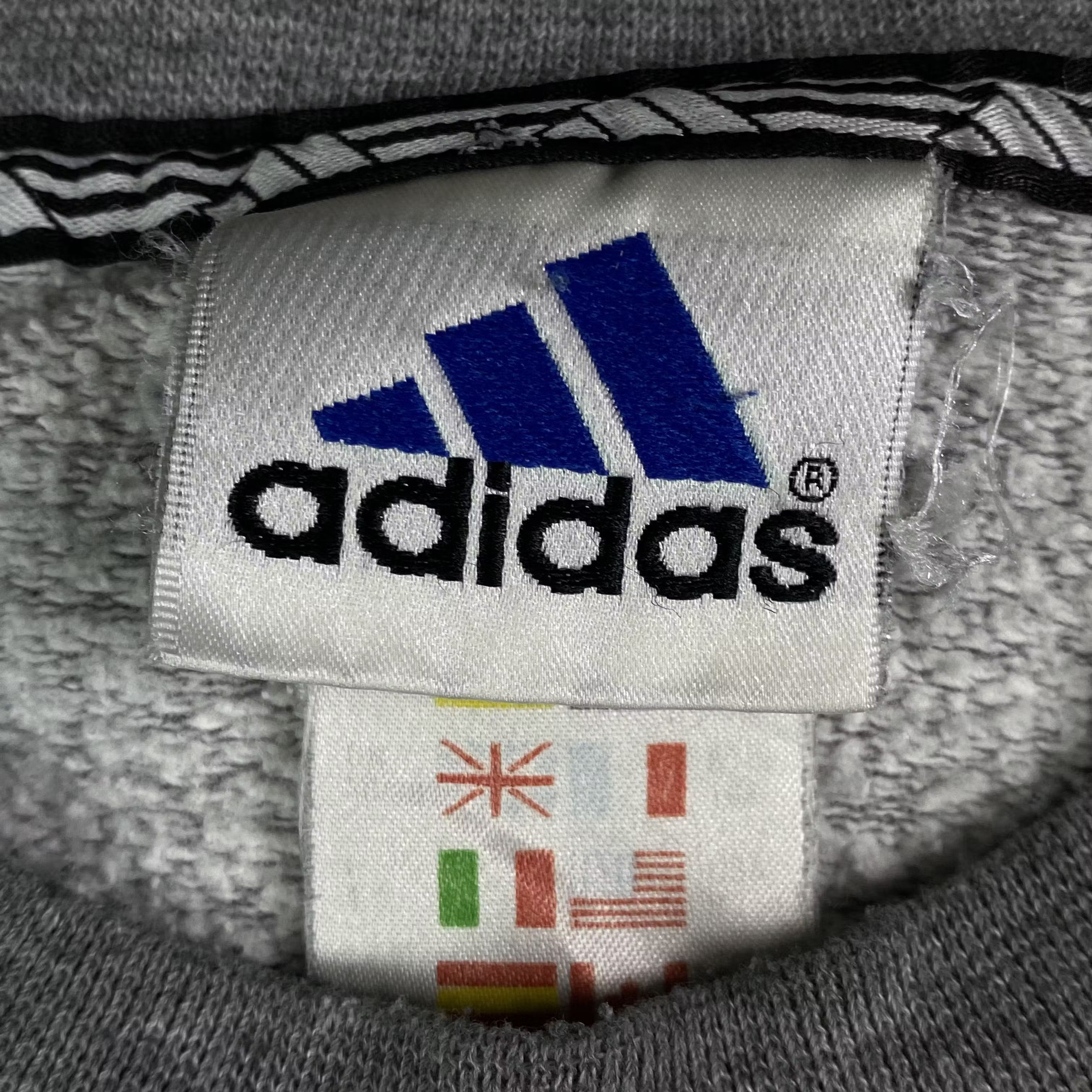 Adidas × Vintage Men’s Sweatshirt Long Sleeve Adidas Vintage Size M Size US M / EU 48-50 / 2 - 5 Thumbnail