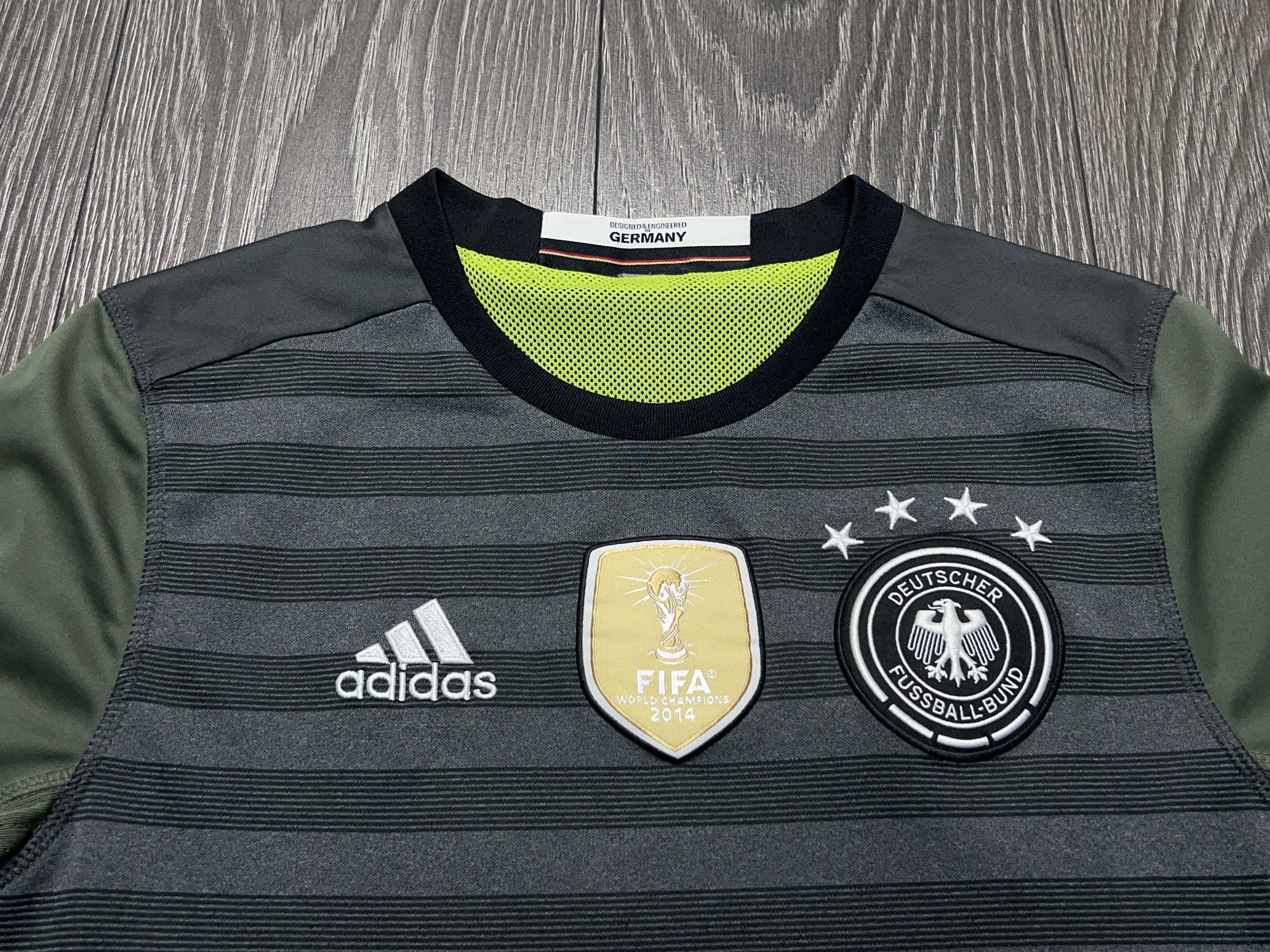 Adidas Germany National Team 2016/17 Reversible Jersey Soccer Shirt Size US S / EU 44-46 / 1 - 2 Thumbnail