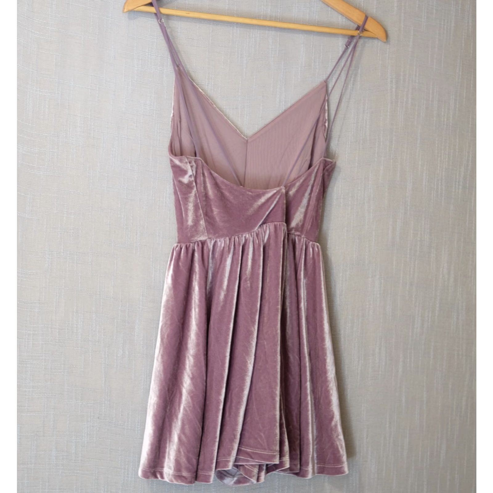 Vintage Silence + Noise Romper Womens L Velvet Stretch Spaghetti Straps Showgirl #A1-64 Size 36" / US 14 / IT 50 - 5 Thumbnail