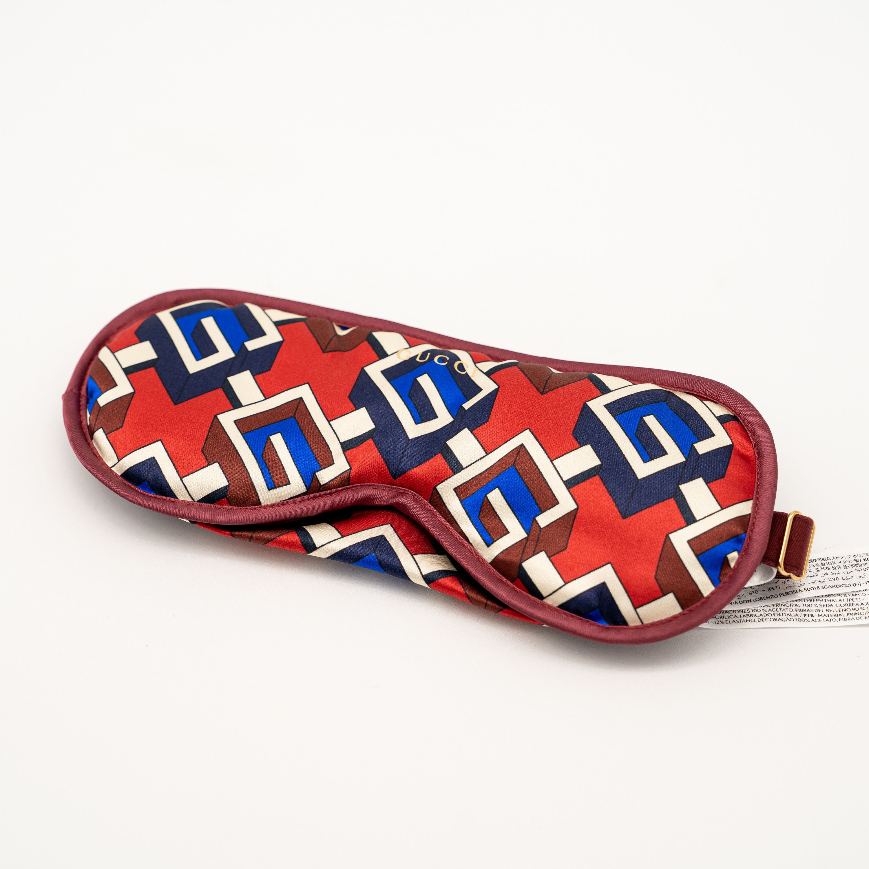 Gucci Gucci Travel Set Neck Pillow Slippers Eye Mask Travel Bag Size ONE SIZE - 6 Thumbnail
