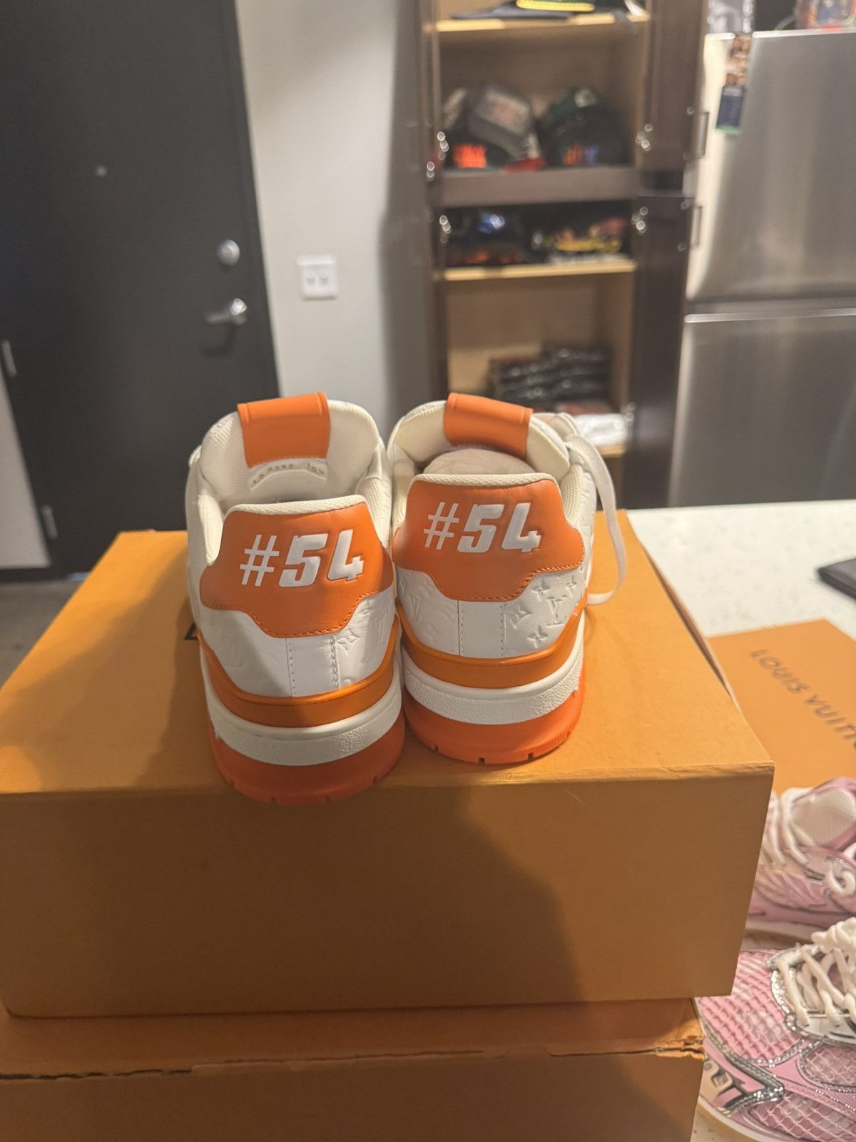 Louis Vuitton Louis Vuitton LV Trainer Size US 10.5 / EU 43-44 - 2 Thumbnail