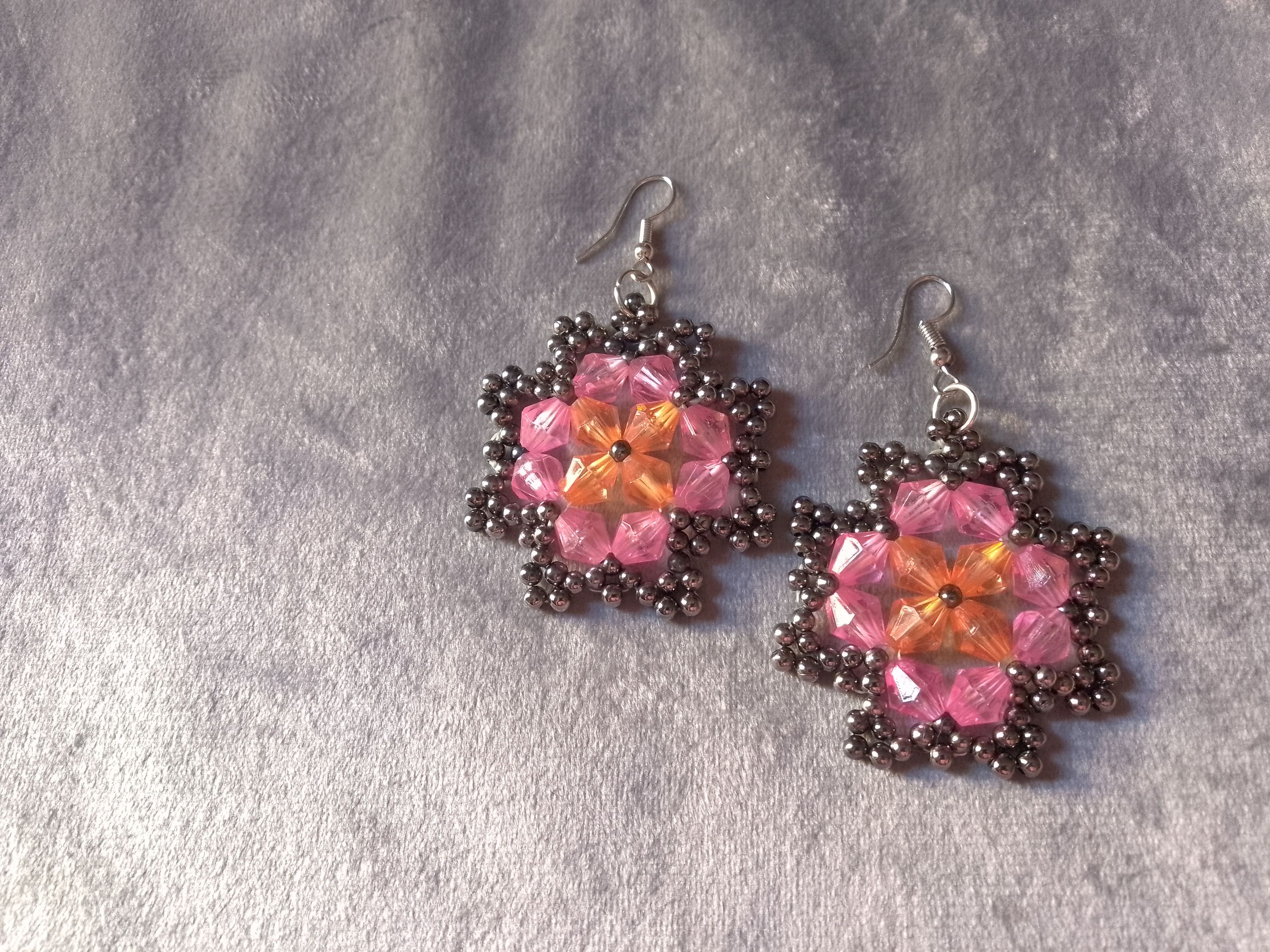 Handmade Earrings in Brass Pink/Orange Flower Shape Size ONE SIZE - 6 Thumbnail