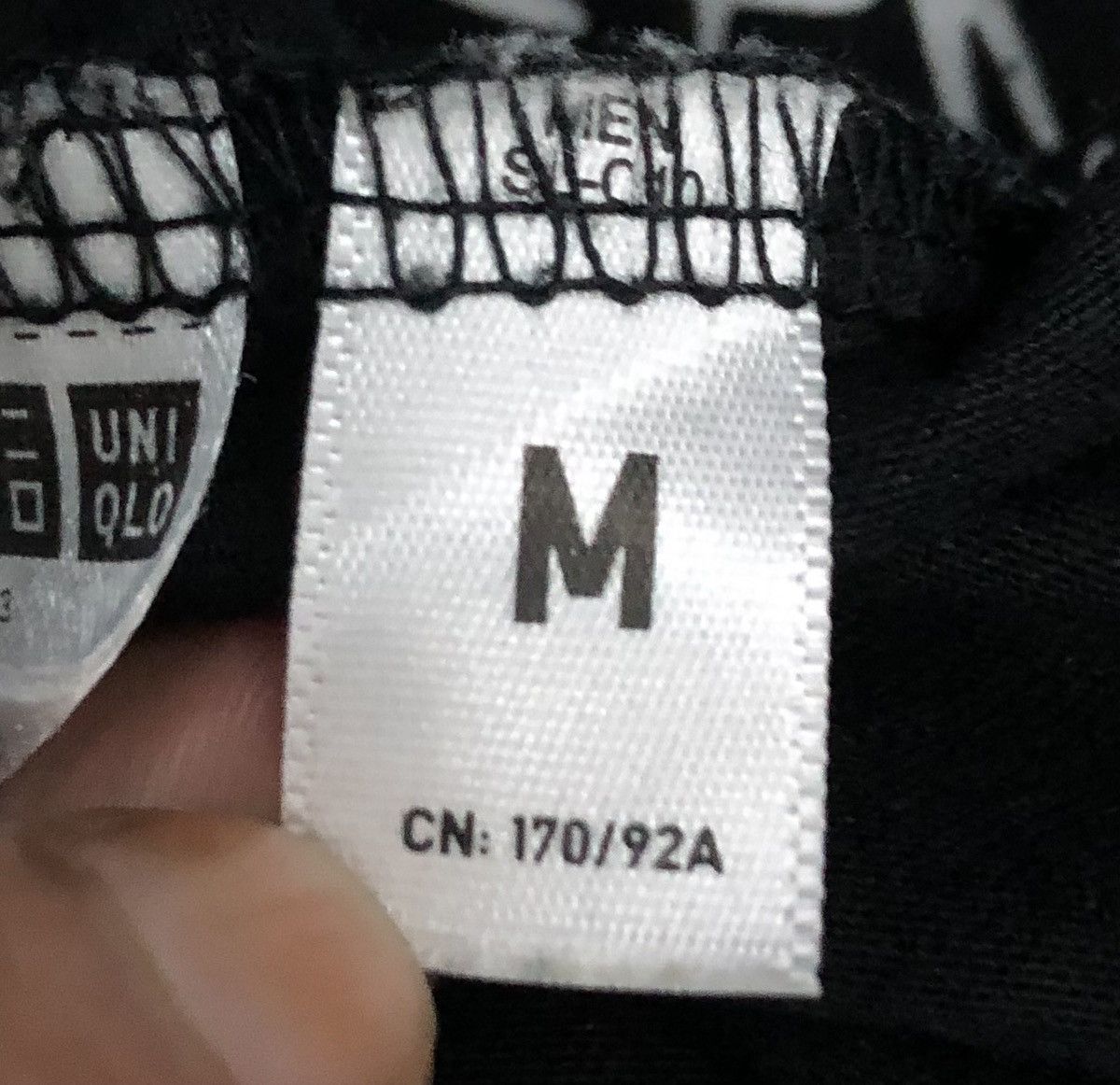 Uniqlo Uniqlo Mobile Suit Gundam Unicorn The Vist Foundation Shirt Size US M / EU 48-50 / 2 - 13 Thumbnail