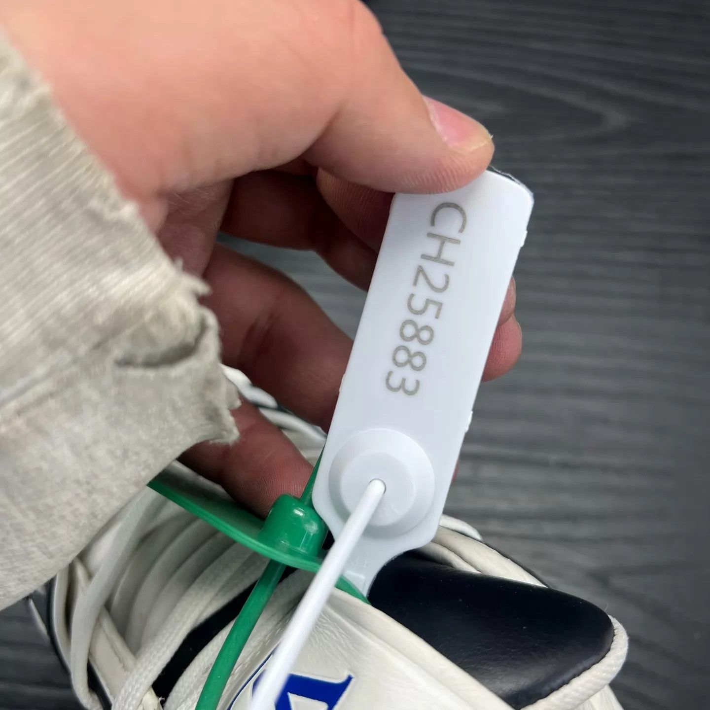 Louis Vuitton LV Trainer New White Blue 5.5 (39.5) Size US 6.5 / EU 39-40 - 9 Thumbnail