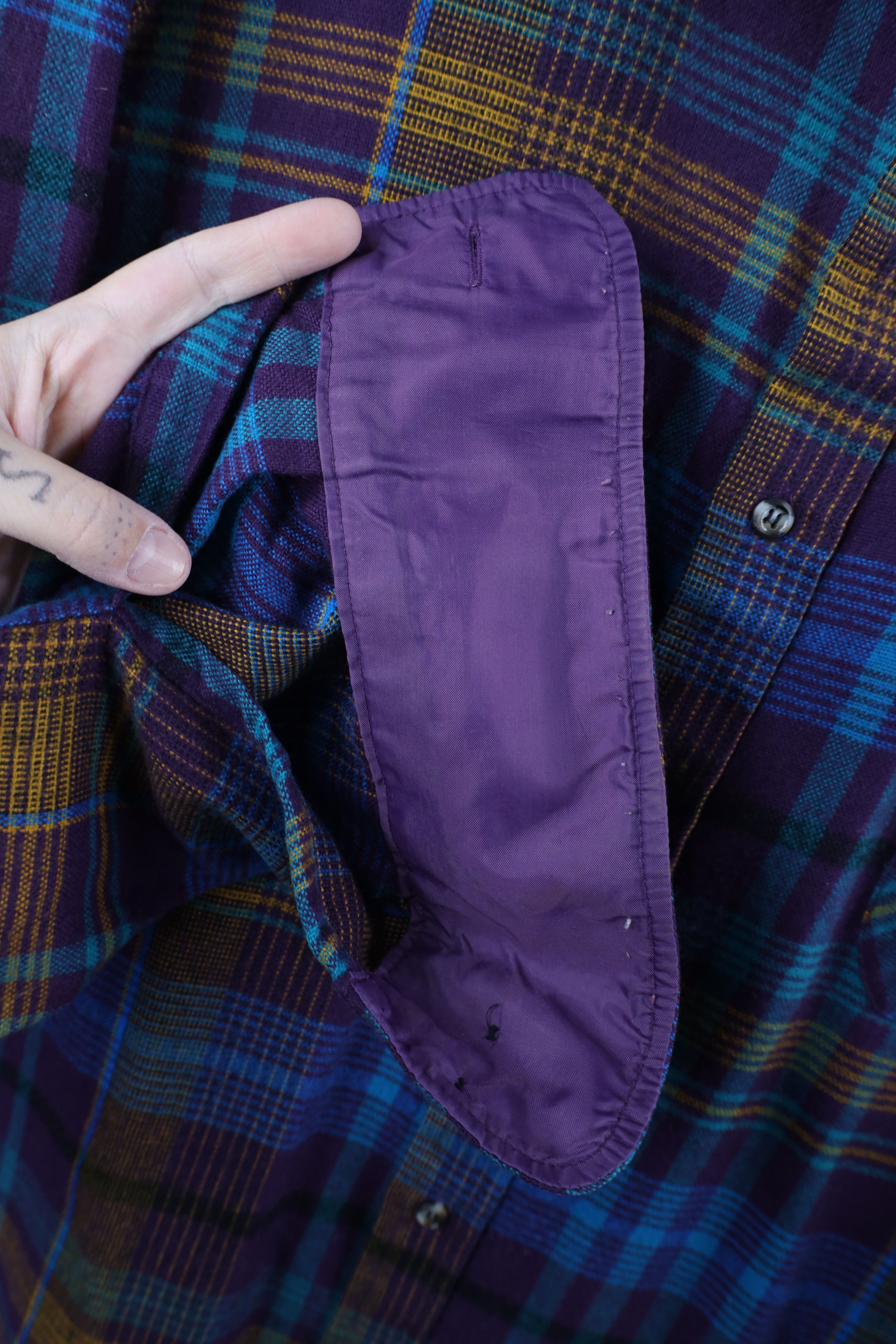 Vintage Vintage 70s Streetwear Collared Button Shirt Rainbow Plaid Size US L / EU 52-54 / 3 - 5 Thumbnail