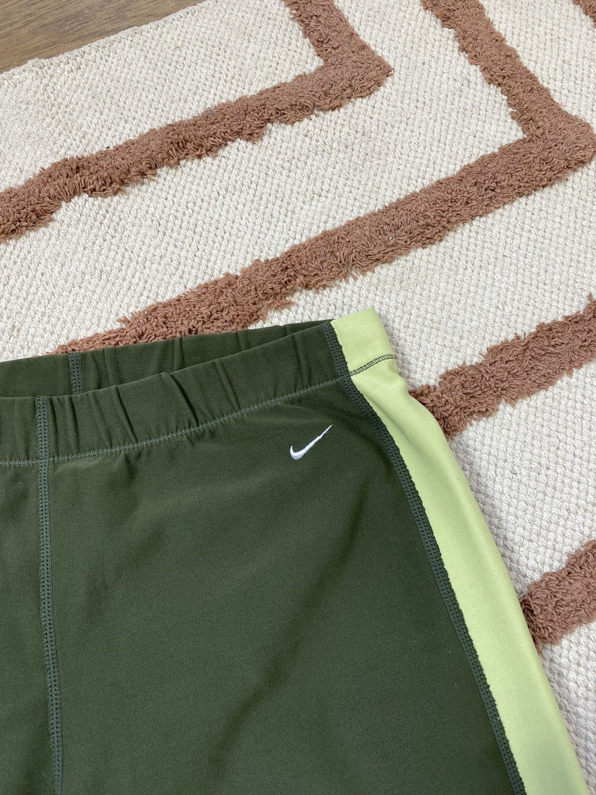Nike VINTAGE KHAKI LEGGINGS-PANTS NIKE Size 30" / US 8 / IT 44 - 3 Thumbnail
