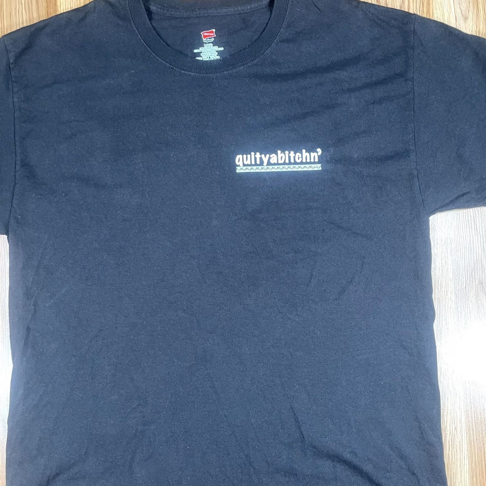 Hanes Hanes T-Shirt Mens L Black CrewNeck Short Sleeve Regular Size Hanes Printed? (keep: avoid new info) Size US L / EU 52-54 / 3 - 2 Thumbnail