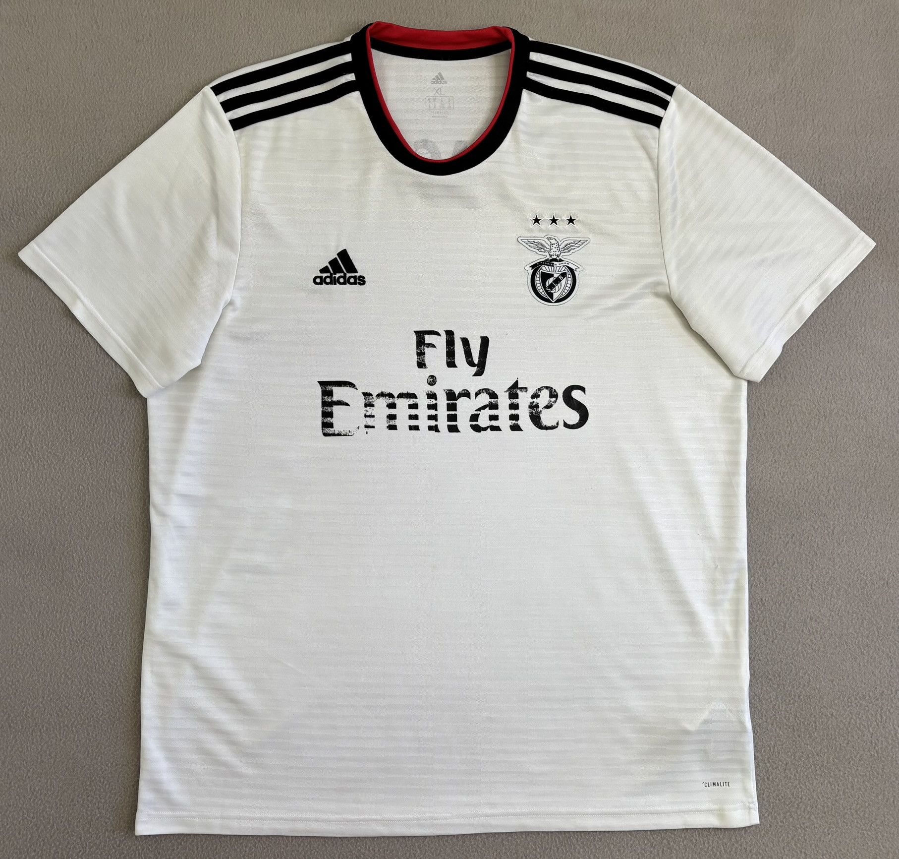 Adidas SL Benfica 2018/2019 Adidas Football Jersey Size XL Size US XL / EU 56 / 4 - 5 Thumbnail