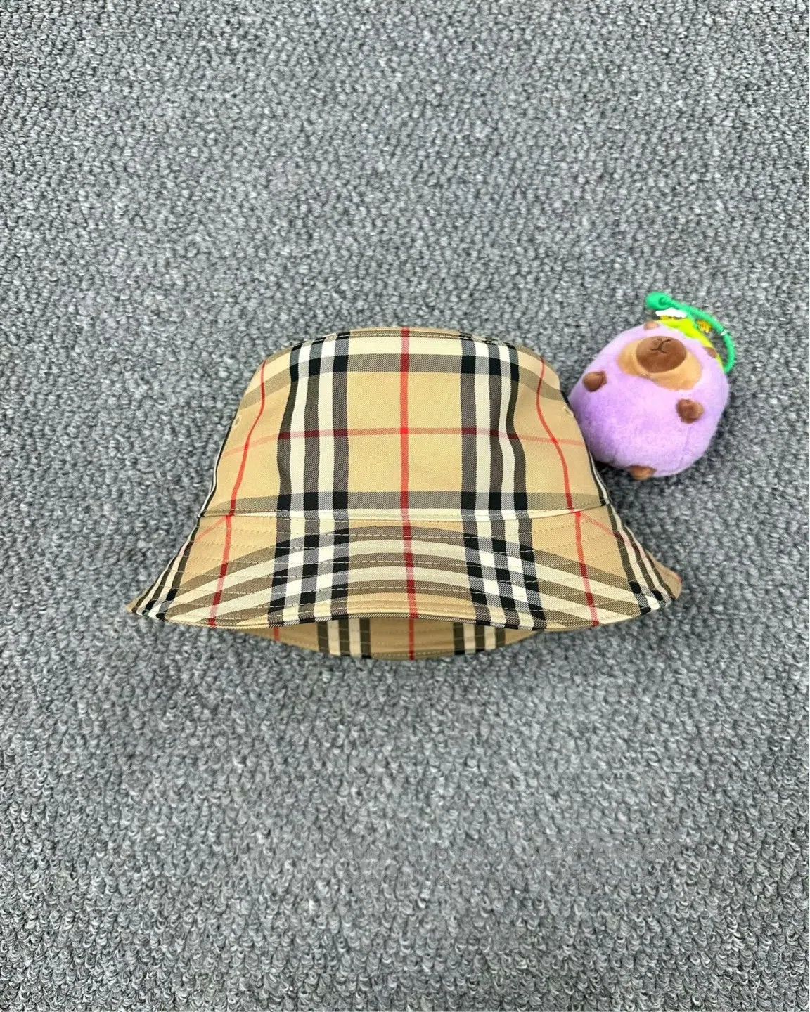 Burberry Burberry size S Classic Khaki Plaid Fisherman's Hat| Size ONE SIZE - 2 Thumbnail