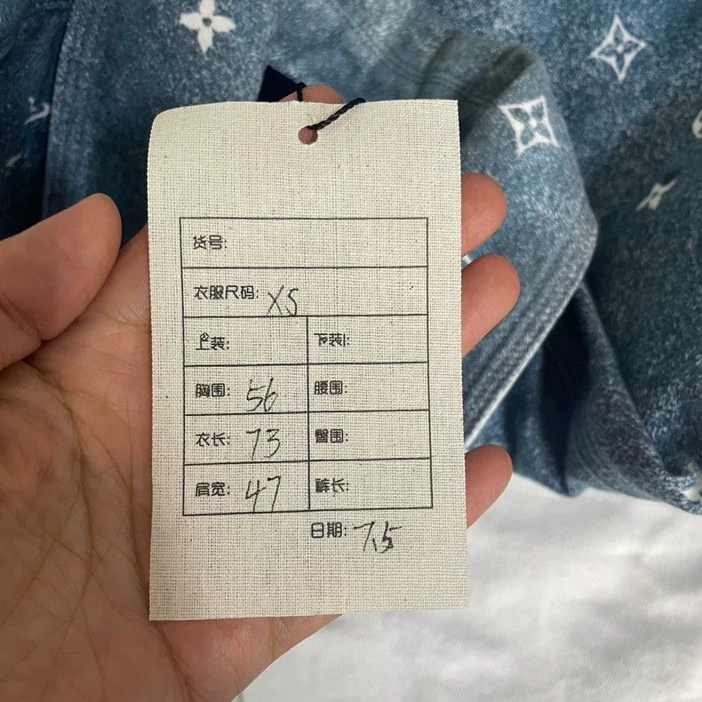 Louis Vuitton Louis Vuitton White and blue gradient full print denim jac Size US XS / EU 42 / 0 - 7 Thumbnail