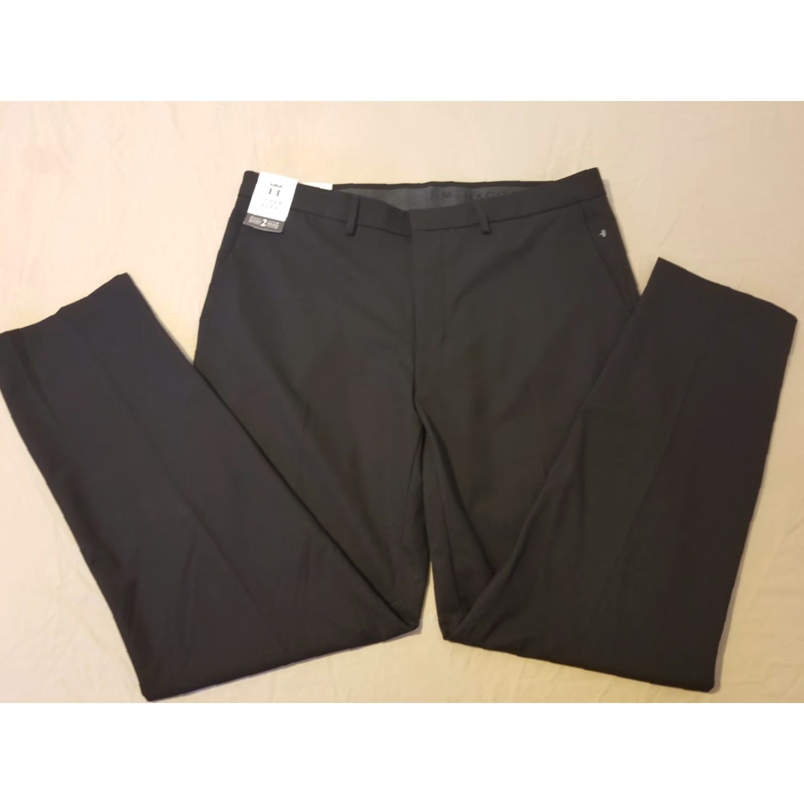 Haggar Haggar Pants Mens Dress Pants 38x32 Black Flat Front Poly 38 Inseam Straight Leg Slit/Slash Pocket Regular Size Department Men Size US 38 / EU 54 - 4 Thumbnail