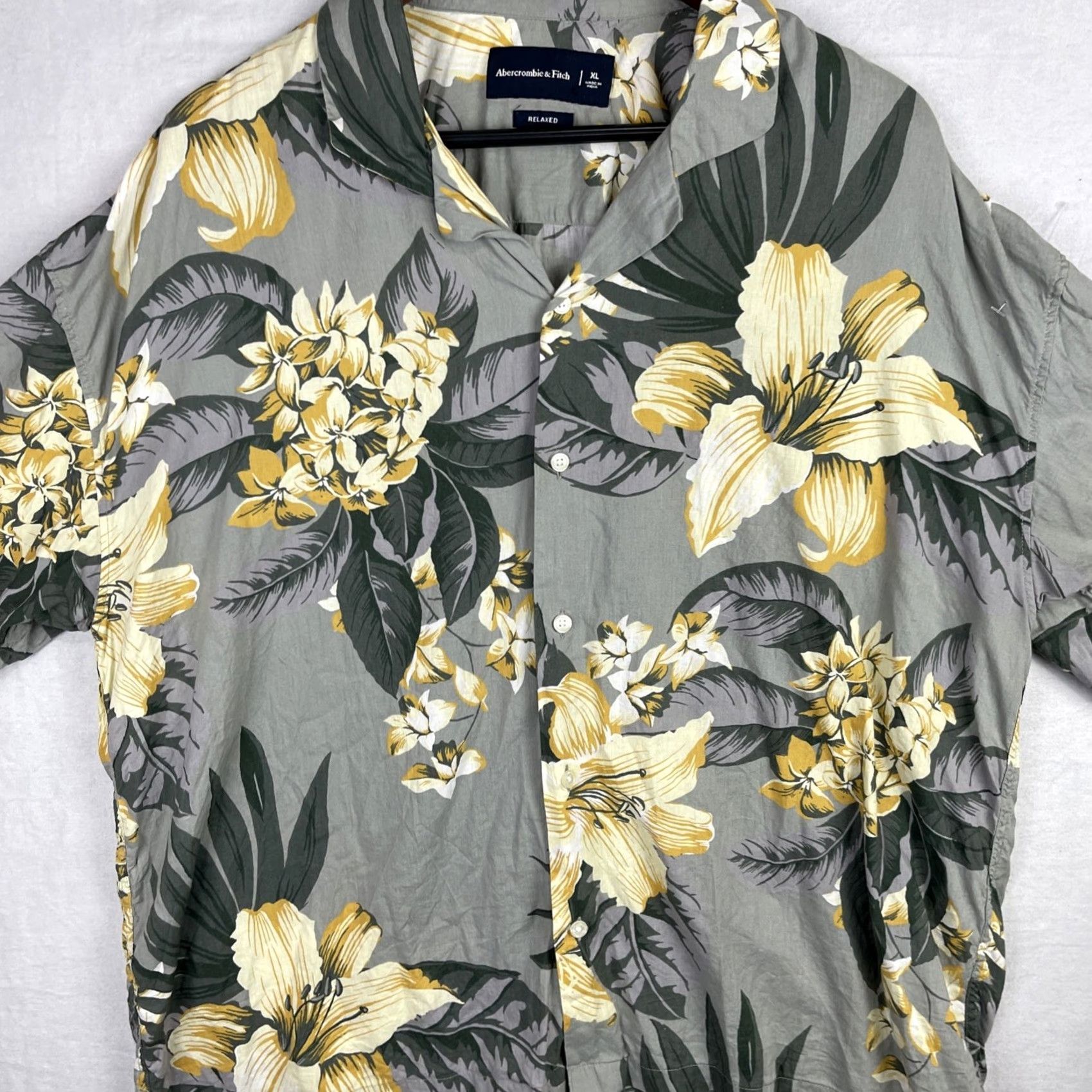 Abercrombie & Fitch Abercrombie & Fitch Shirt Mens XL Gray Button Up Floral Hawaiian Tropical Relaxed Fit Size US XL / EU 56 / 4 - 2 Thumbnail