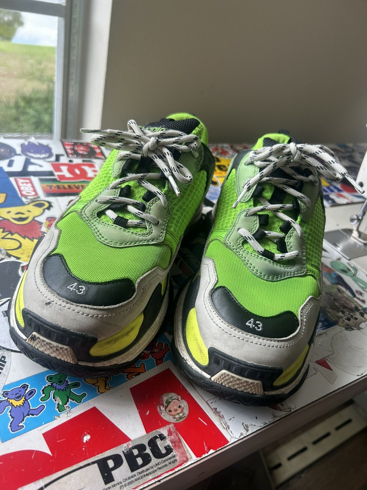 Balenciaga Balenciaga Triple S neon green thick sole dad shoe Size US 10 / EU 43 - 2 Thumbnail