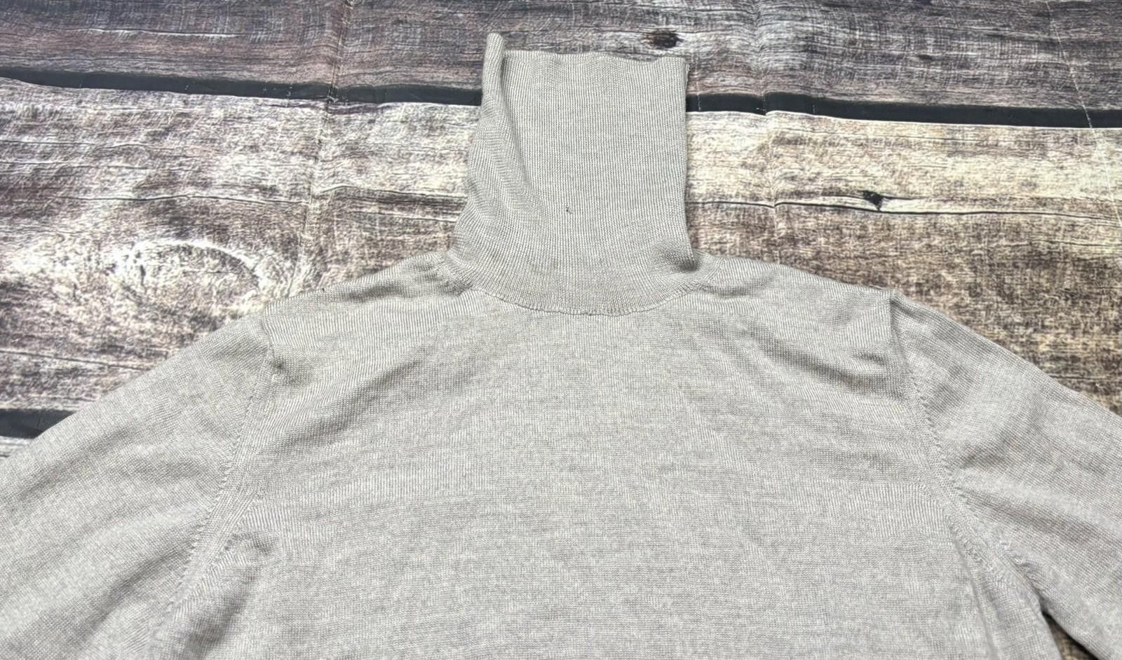 Other Burberry London Sweater Womens Small Merino Wool Turtleneck Size S / US 4 / IT 40 - 4 Thumbnail