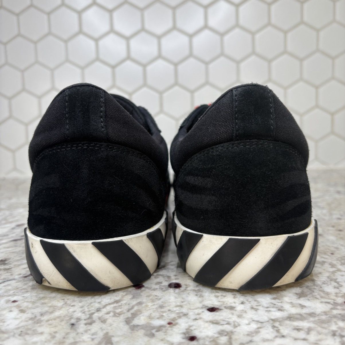 Off-White Size 11/45 EU-Off-White Vulc Low Black Fuchsia Clean W Box Size US 11 / EU 44 - 11 Thumbnail