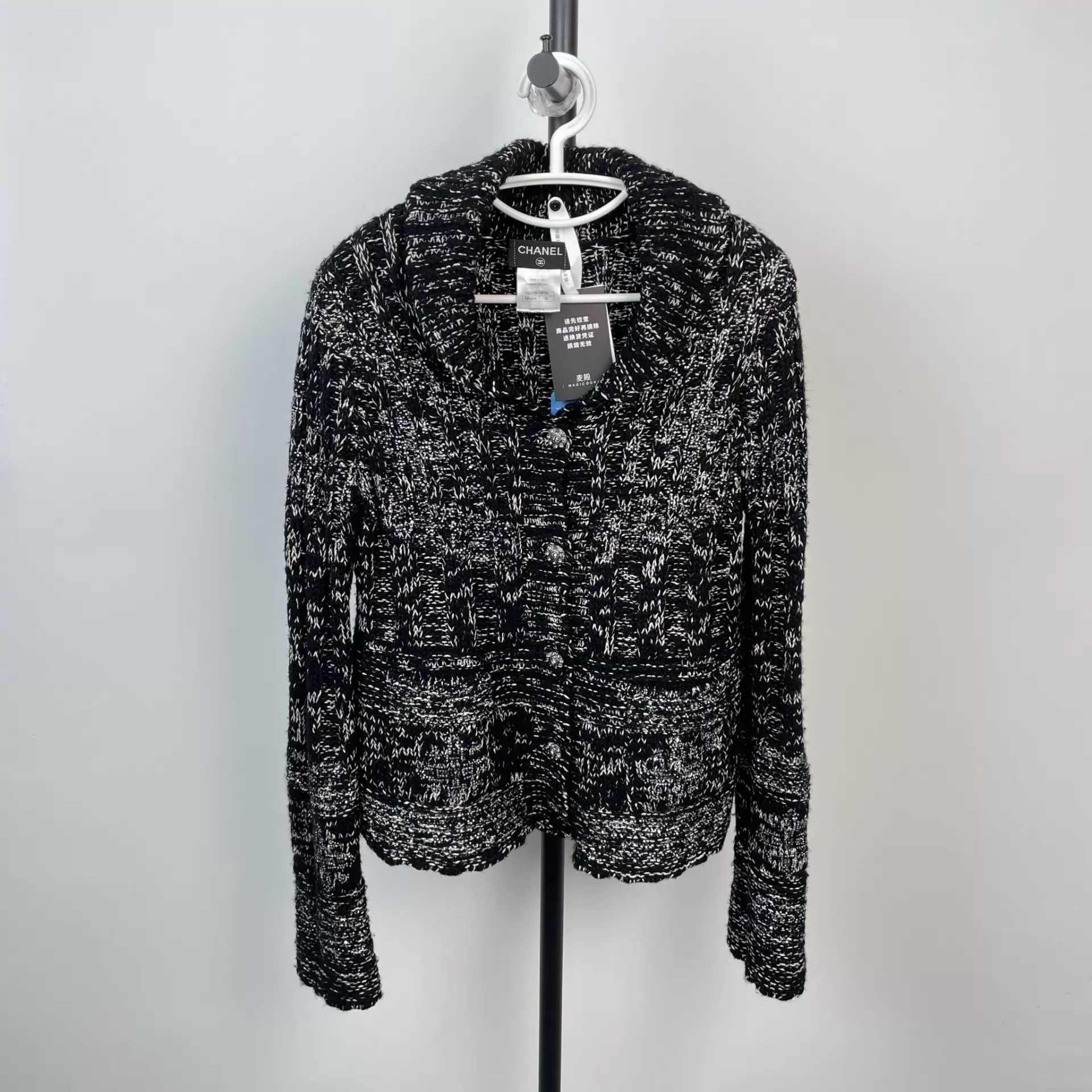 Chanel Chanel tweed jacket women's black and white Size XS / US 0-2 / IT 36-38 - 1 Thumbnail