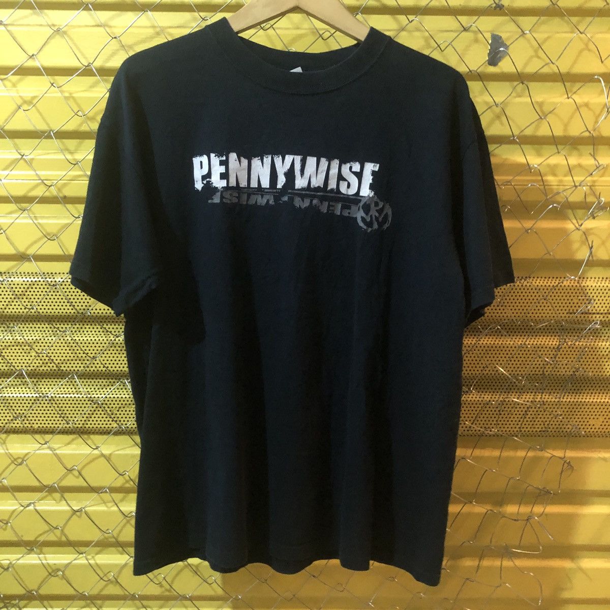 Band Tees Pennywise Band Tshirt Size US L / EU 52-54 / 3 - 1 Thumbnail