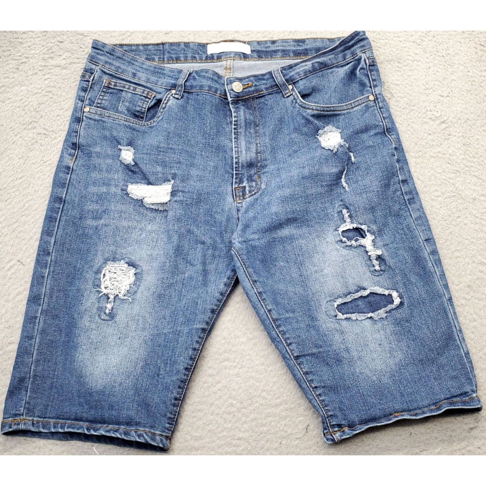 Vintage Refinery Republic Bermuda Shorts Mens Size 36 Navy Denim Distressed 5-Pocket Design Size US 36 / EU 52 - 2 Thumbnail