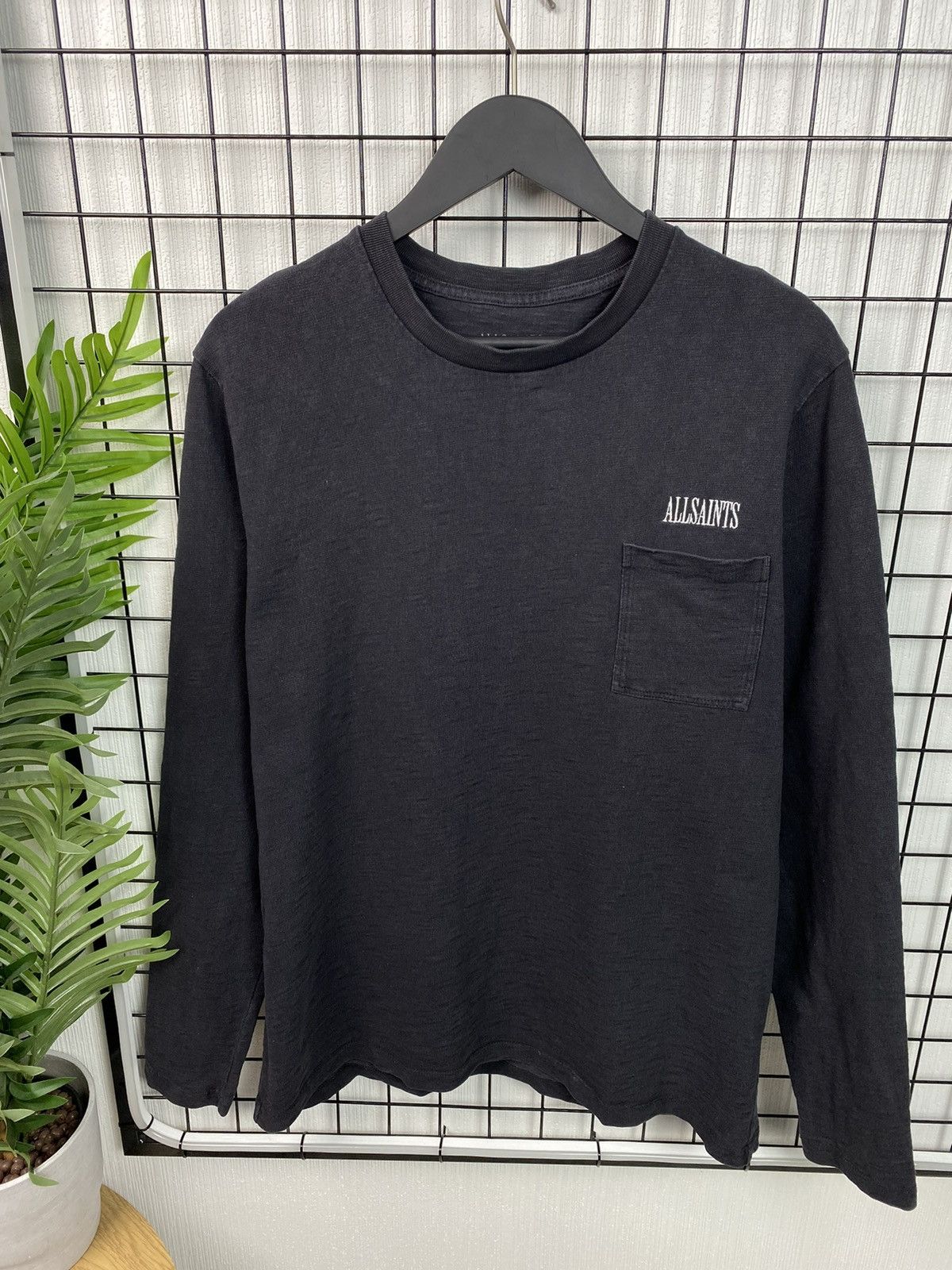 Allsaints AllSaints luxury streetwear overprinted longsleeve shirt Men Size US L / EU 52-54 / 3 - 1 Thumbnail
