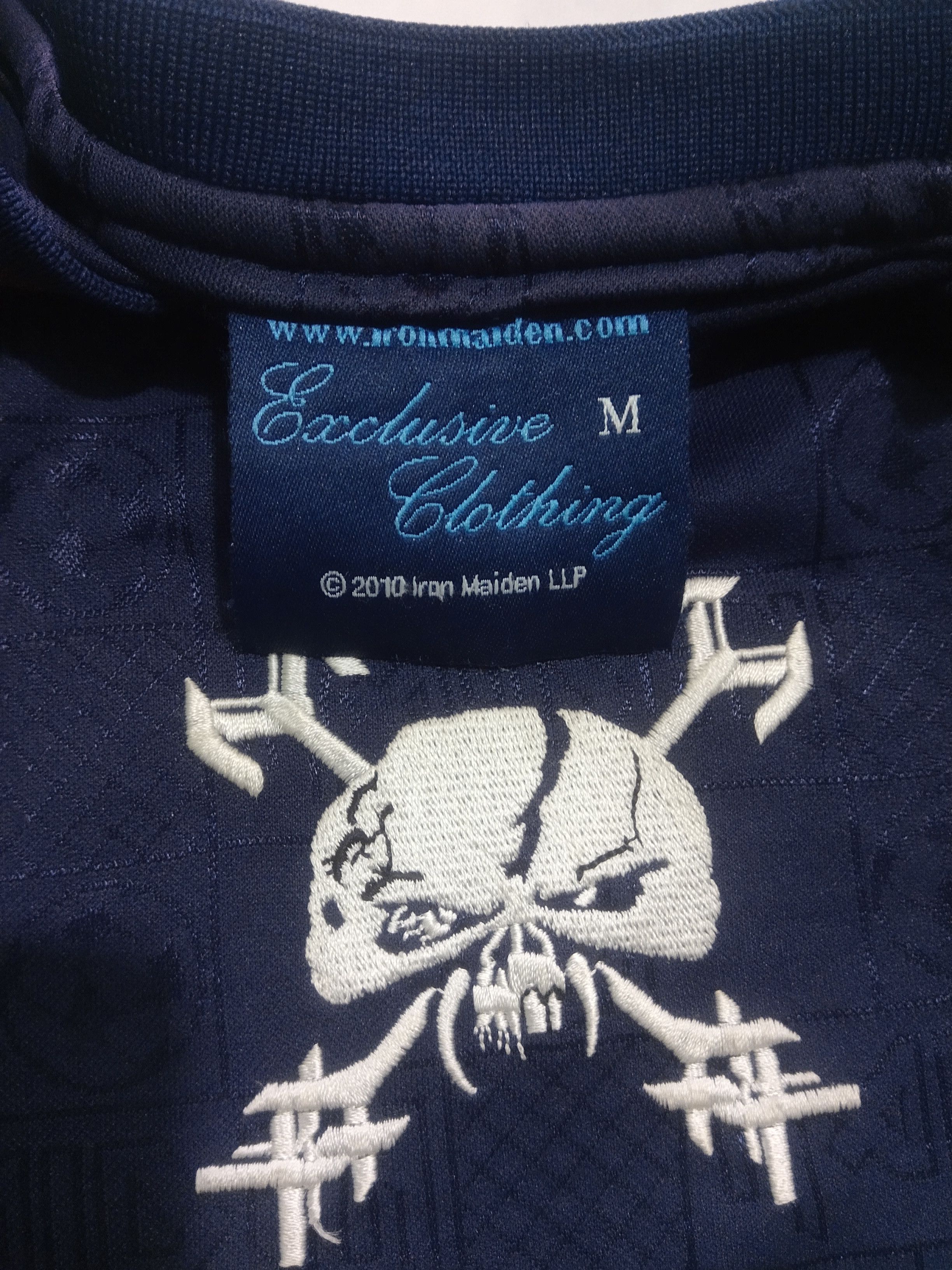 Band Tees IRON MAIDEN the final frontier ( football Jersey ) Size US M / EU 48-50 / 2 - 4 Thumbnail