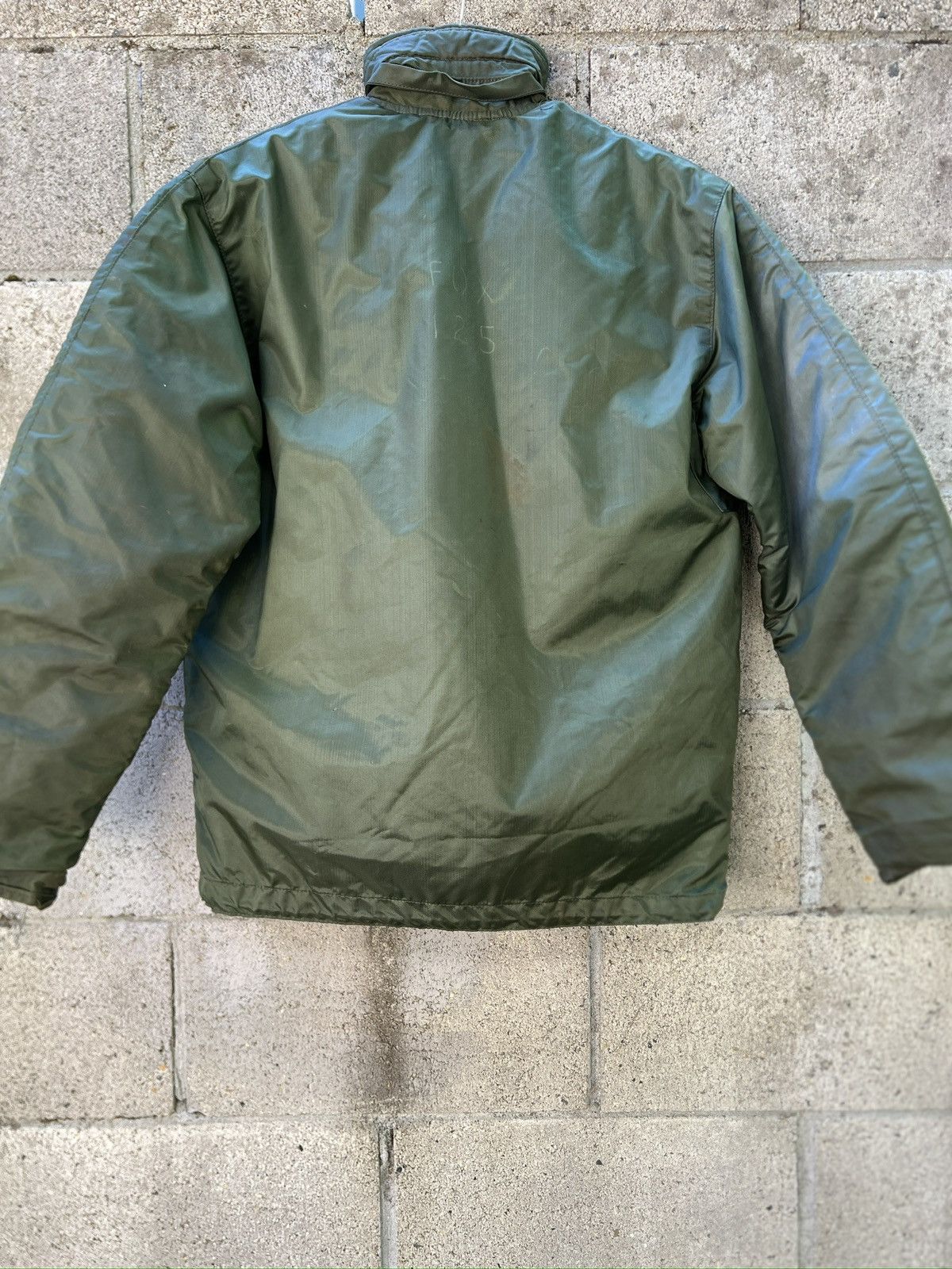Vintage Vintage 1970’s US Navy Extreme Cold Vietnam Era Jacket Size US L / EU 52-54 / 3 - 12 Thumbnail