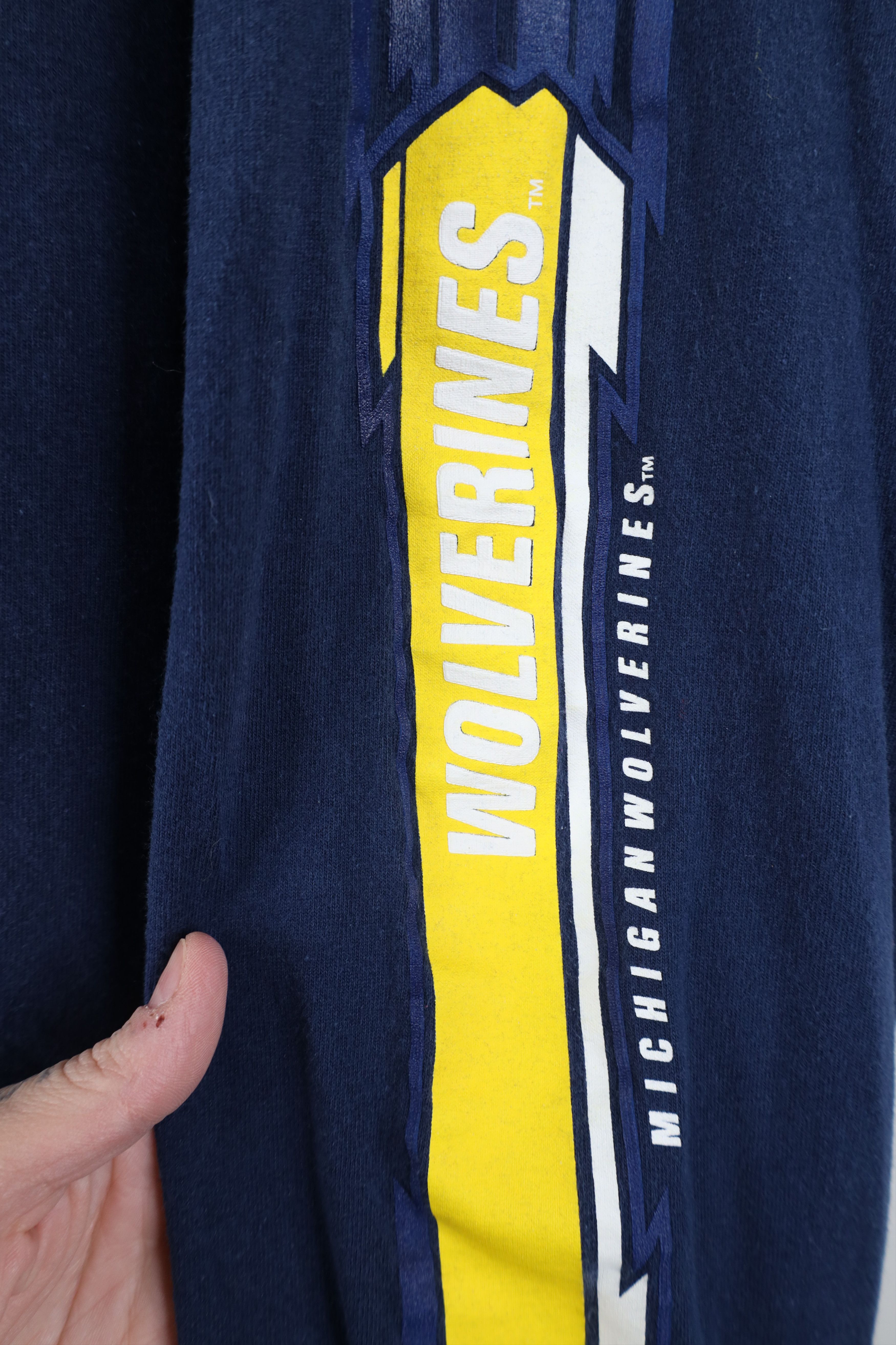 Nike Vintage Nike Mini Swoosh University of Michigan T-Shirt Size US L / EU 52-54 / 3 - 10 Thumbnail