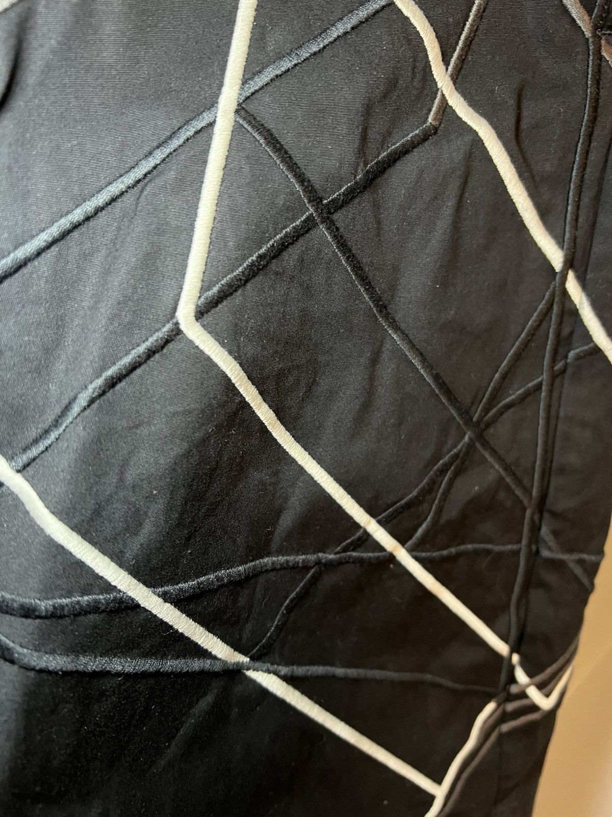 Rick Owens Rick Owens SS19 Babel geometric embroidered pod shorts Size US 34 / EU 50 - 9 Thumbnail