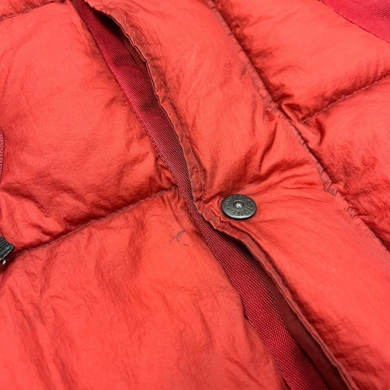 Stone Island Stone Island Opaque Nylon Tela Puffer Gilet Red - Medium Size US M / EU 48-50 / 2 - 8 Thumbnail