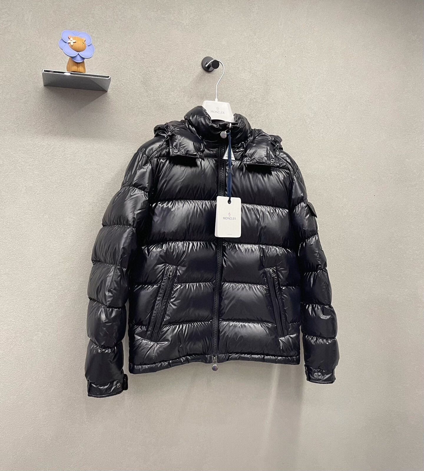 Moncler sleek black Moncler Maya down jacket Size US L / EU 52-54 / 3 - 3 Thumbnail